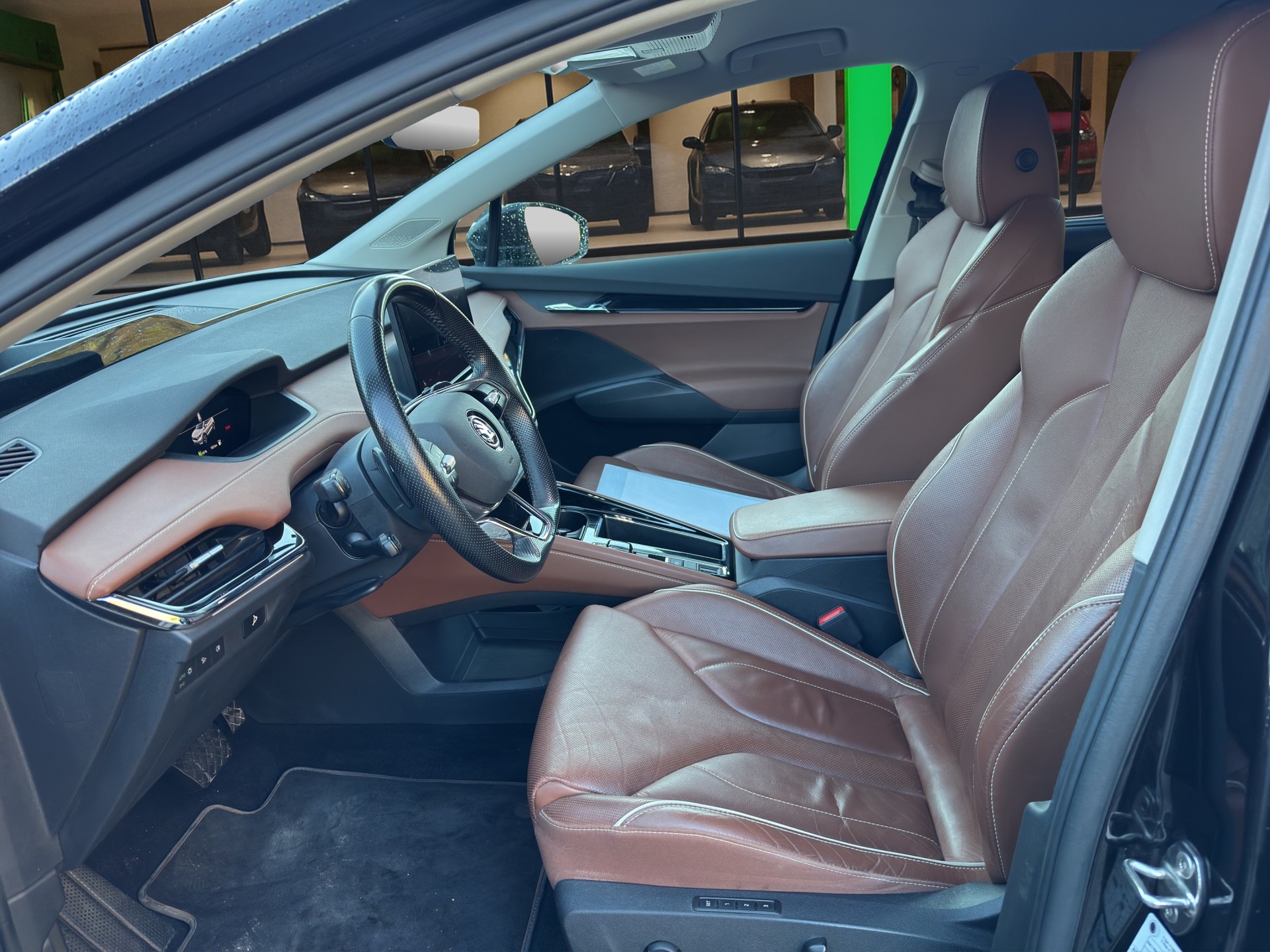SKODA Enyaq iV 80x-image-8