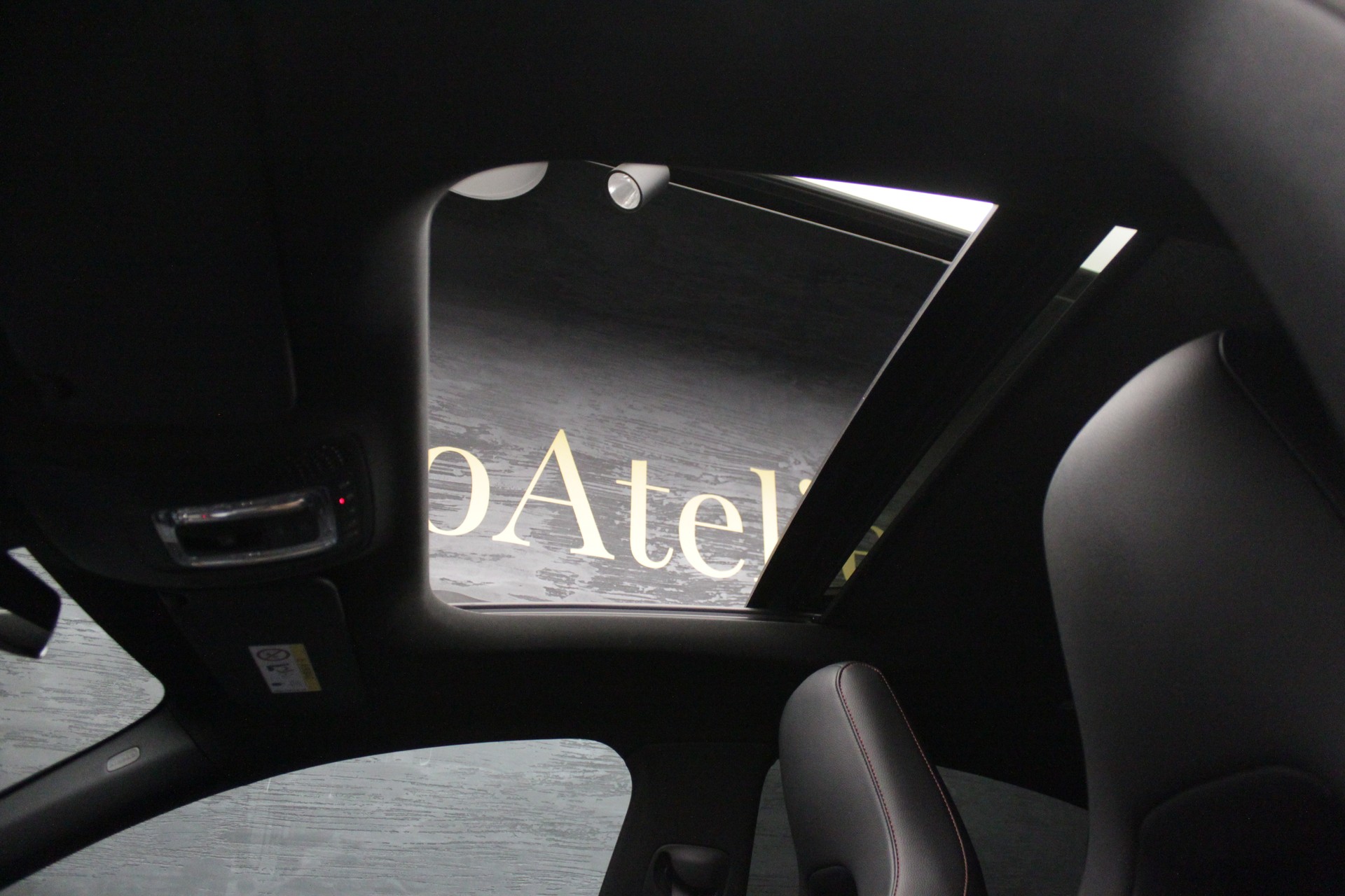 MERCEDES-BENZ CLA 250 4Matic AMG Line 7G-DCT-image-15