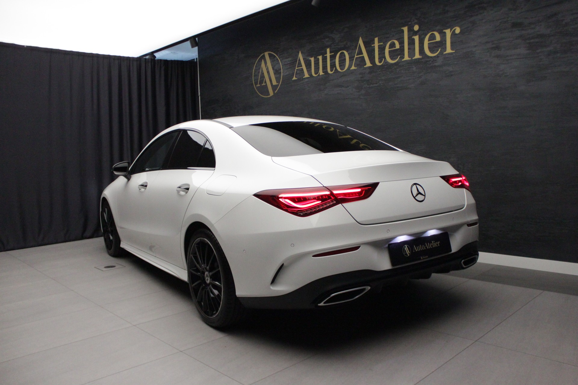 MERCEDES-BENZ CLA 250 4Matic AMG Line 7G-DCT-image-11