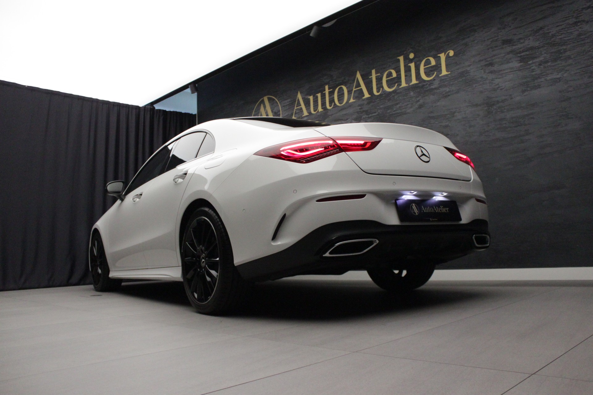 MERCEDES-BENZ CLA 250 4Matic AMG Line 7G-DCT-image-12