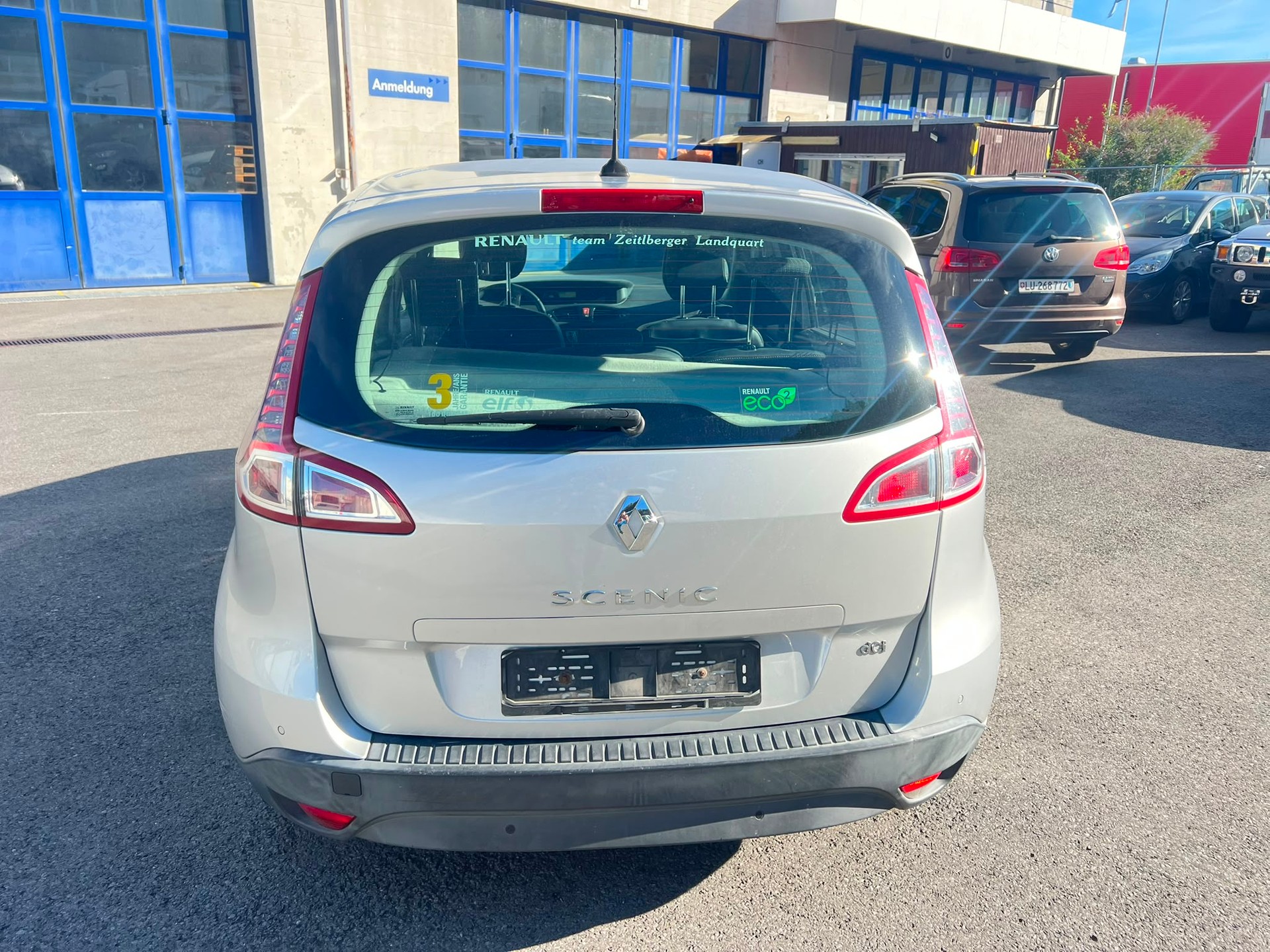 RENAULT Scénic 1.9 dCi Dynamique-image-2