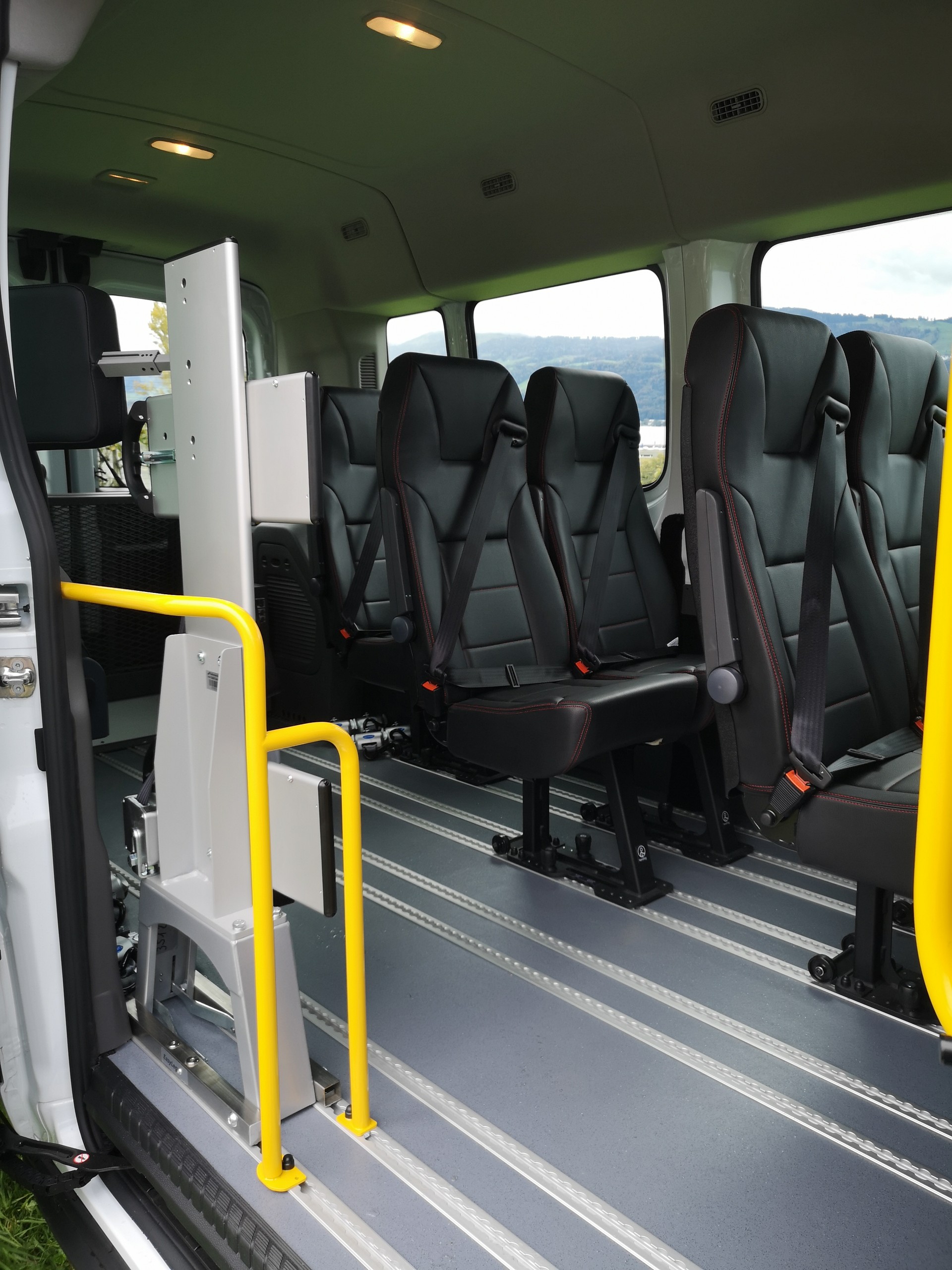 FORD Transit Combi 350 L3 Trend FWD A-image-4