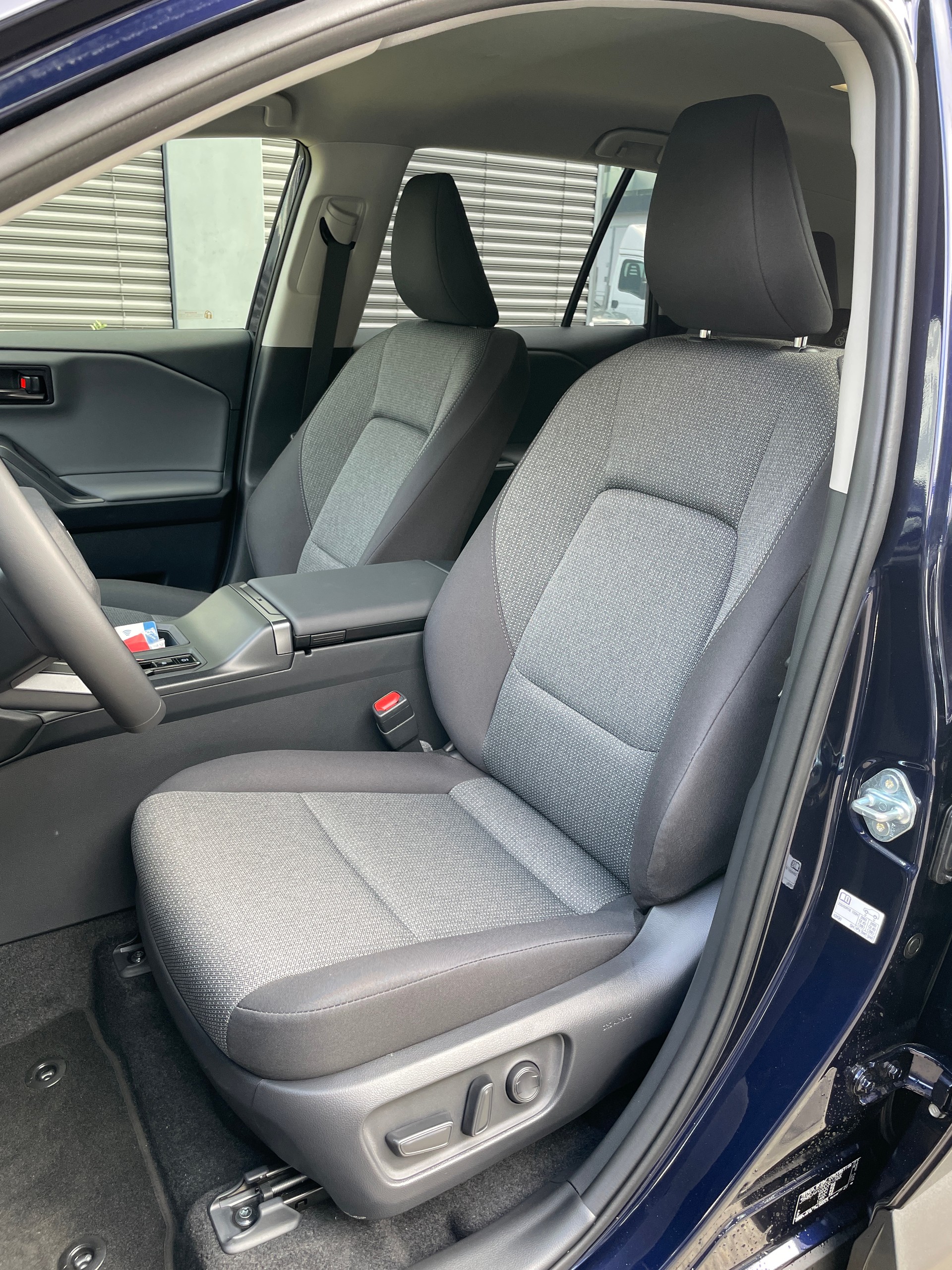 TOYOTA RAV-4 2.5 HSD Trend e-CVT AWD-image-12
