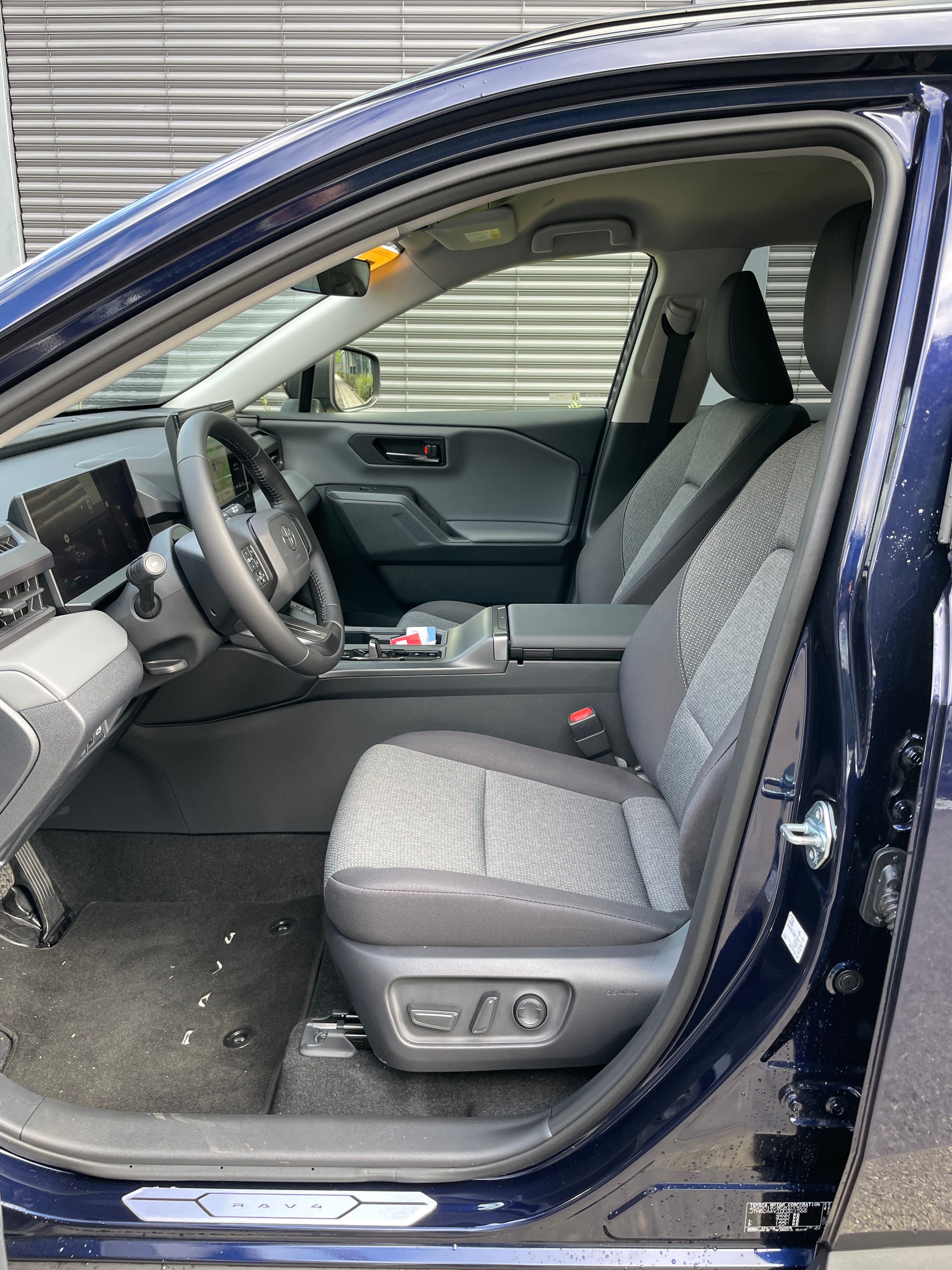 TOYOTA RAV-4 2.5 HSD Trend e-CVT AWD-image-11