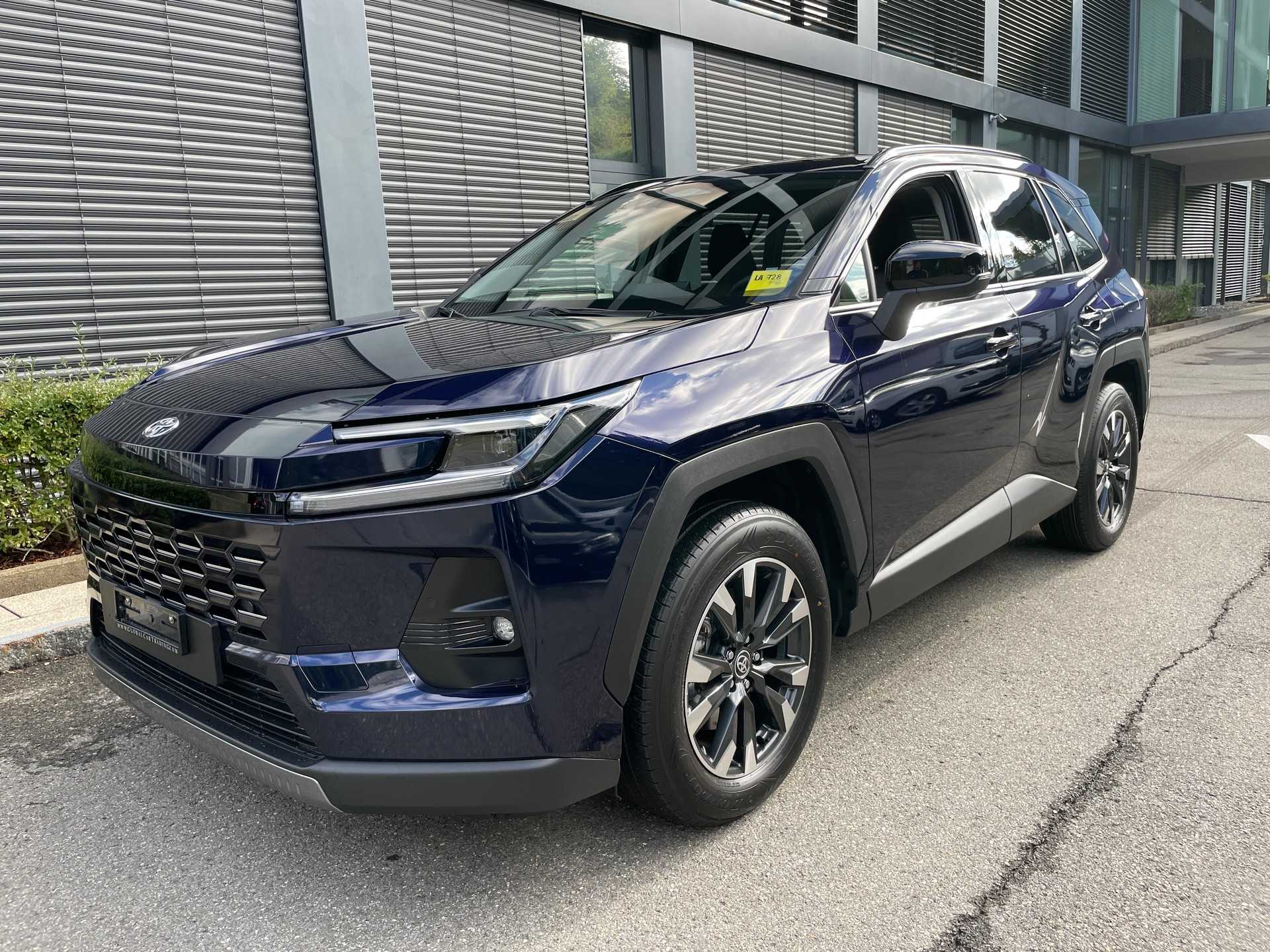 TOYOTA RAV-4 2.5 HSD Trend e-CVT AWD-image-0