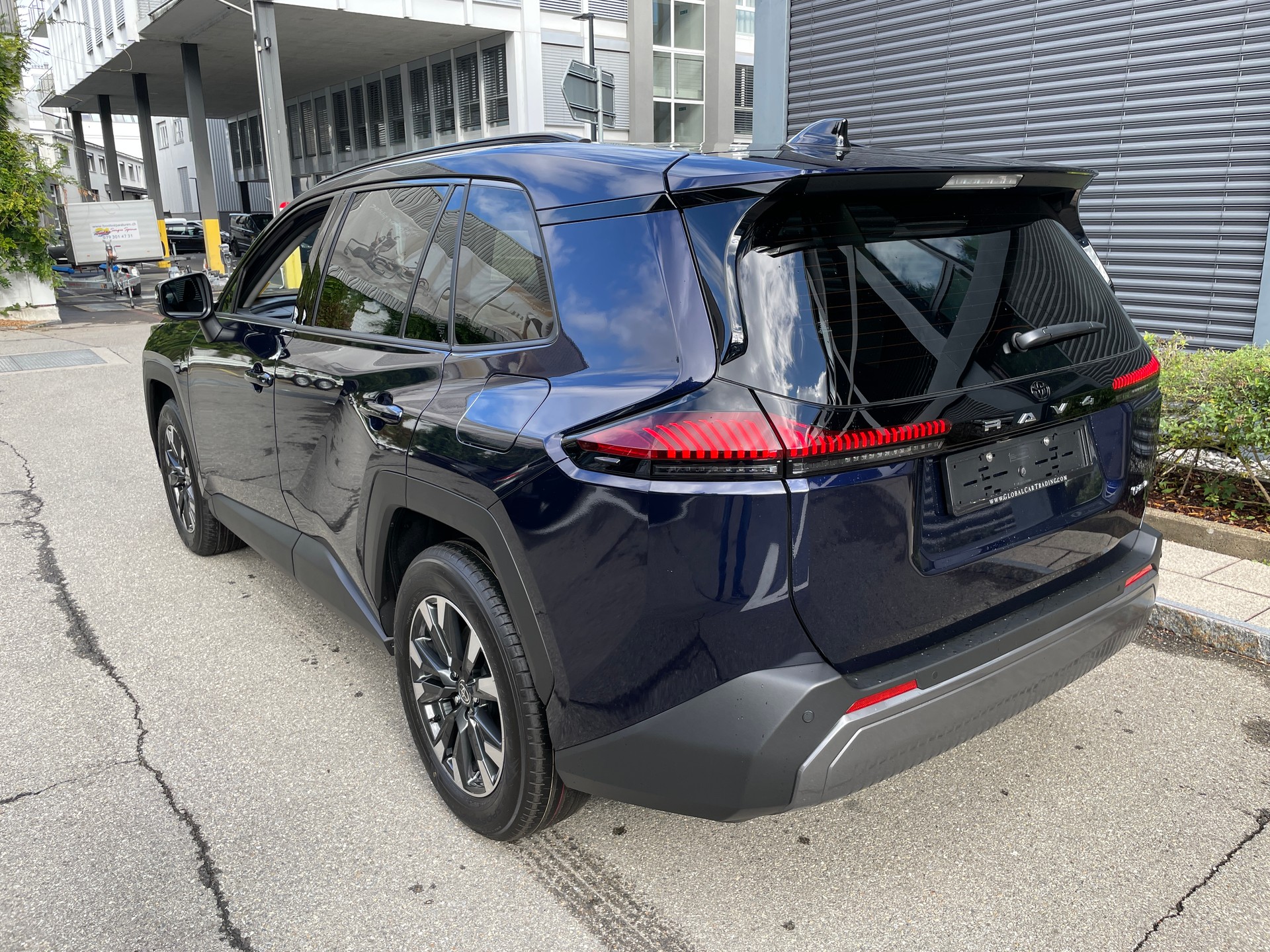 TOYOTA RAV-4 2.5 HSD Trend e-CVT AWD-image-2