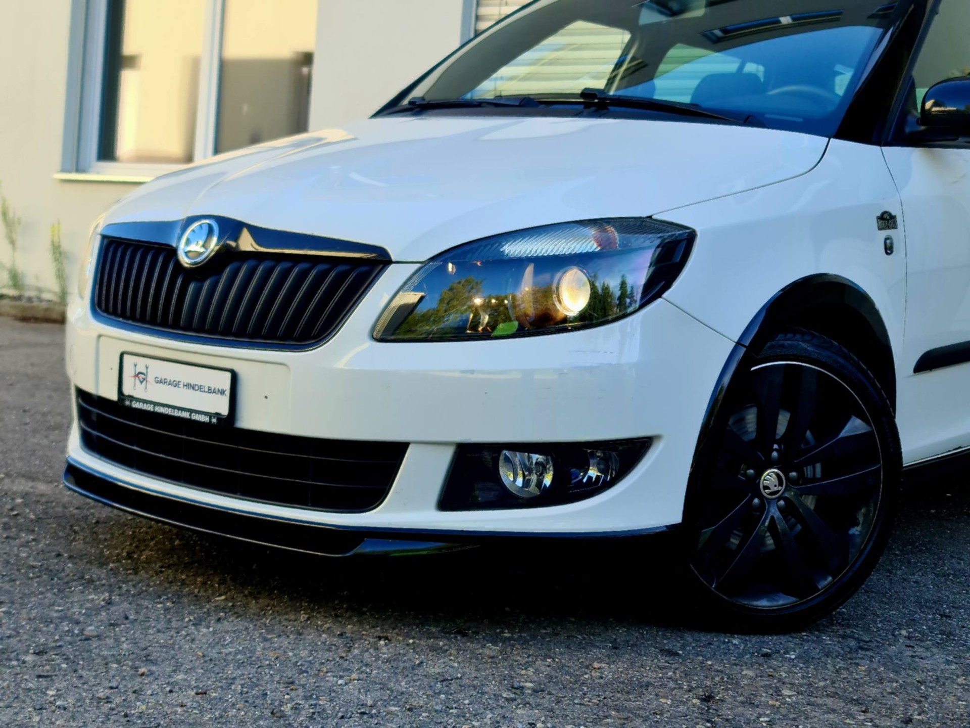 SKODA Fabia 1.2 TSI Monte Carlo-image-2