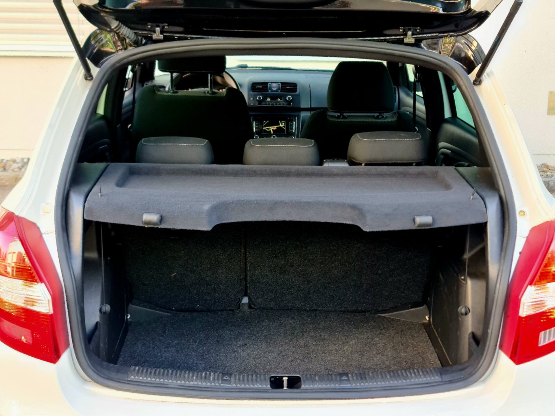 SKODA Fabia 1.2 TSI Monte Carlo-image-12