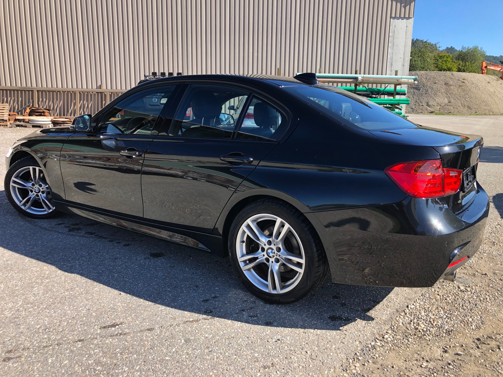 BMW 318d M Sport Line Steptronic-image-4