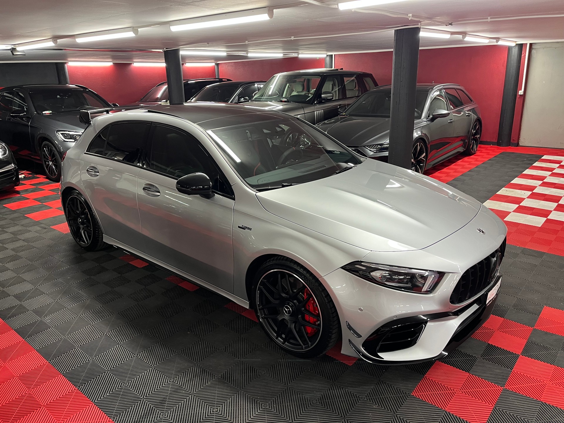 MERCEDES-BENZ A 45 S AMG 4Matic+ Speedshift-image-4