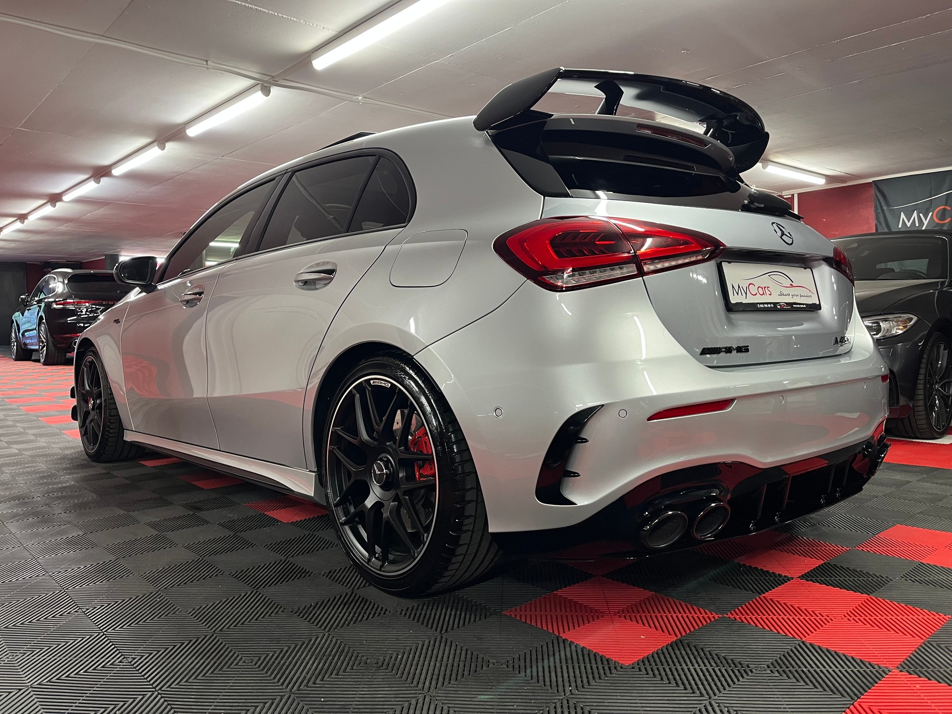 MERCEDES-BENZ A 45 S AMG 4Matic+ Speedshift-image-8
