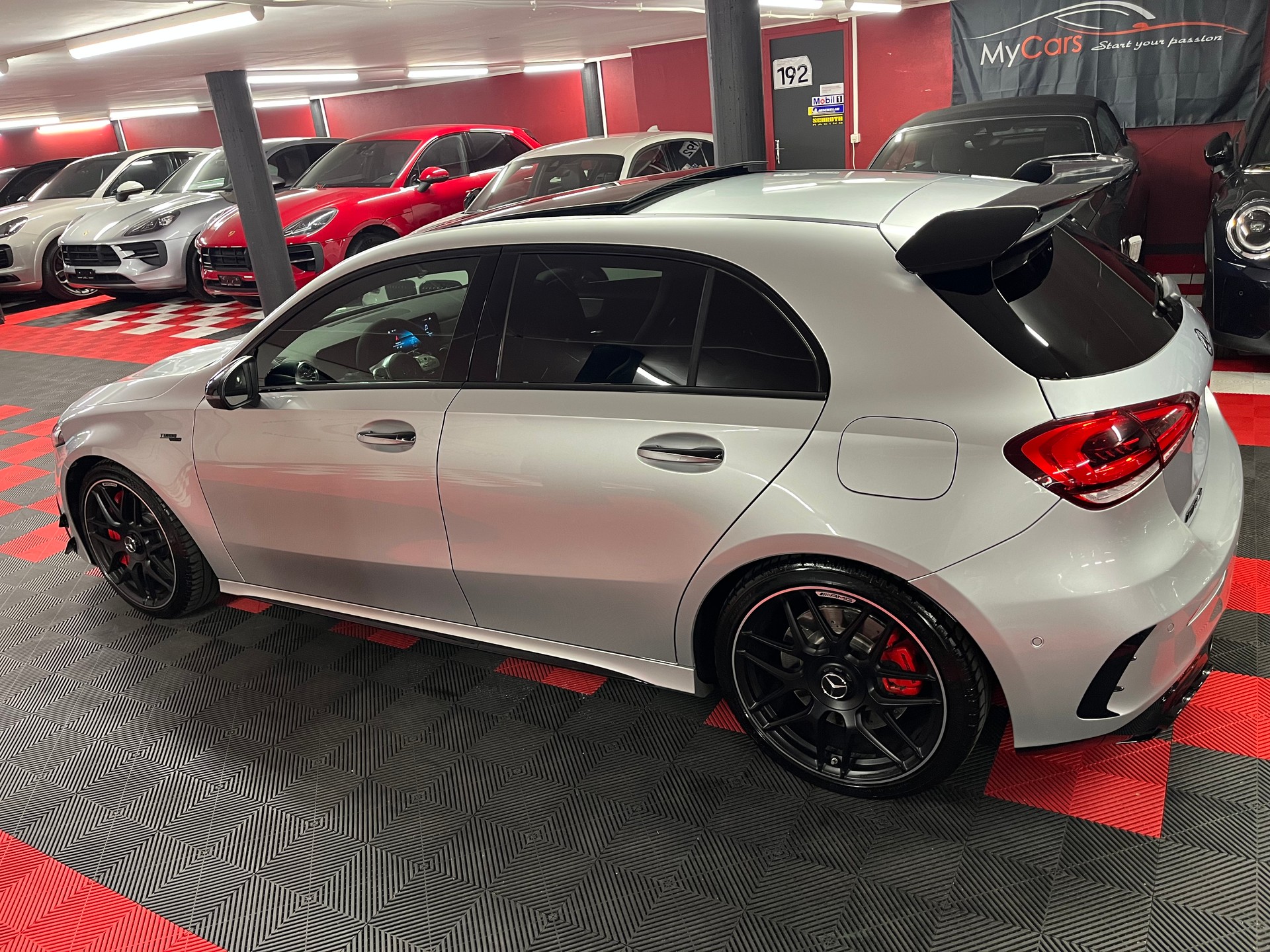 MERCEDES-BENZ A 45 S AMG 4Matic+ Speedshift-image-9