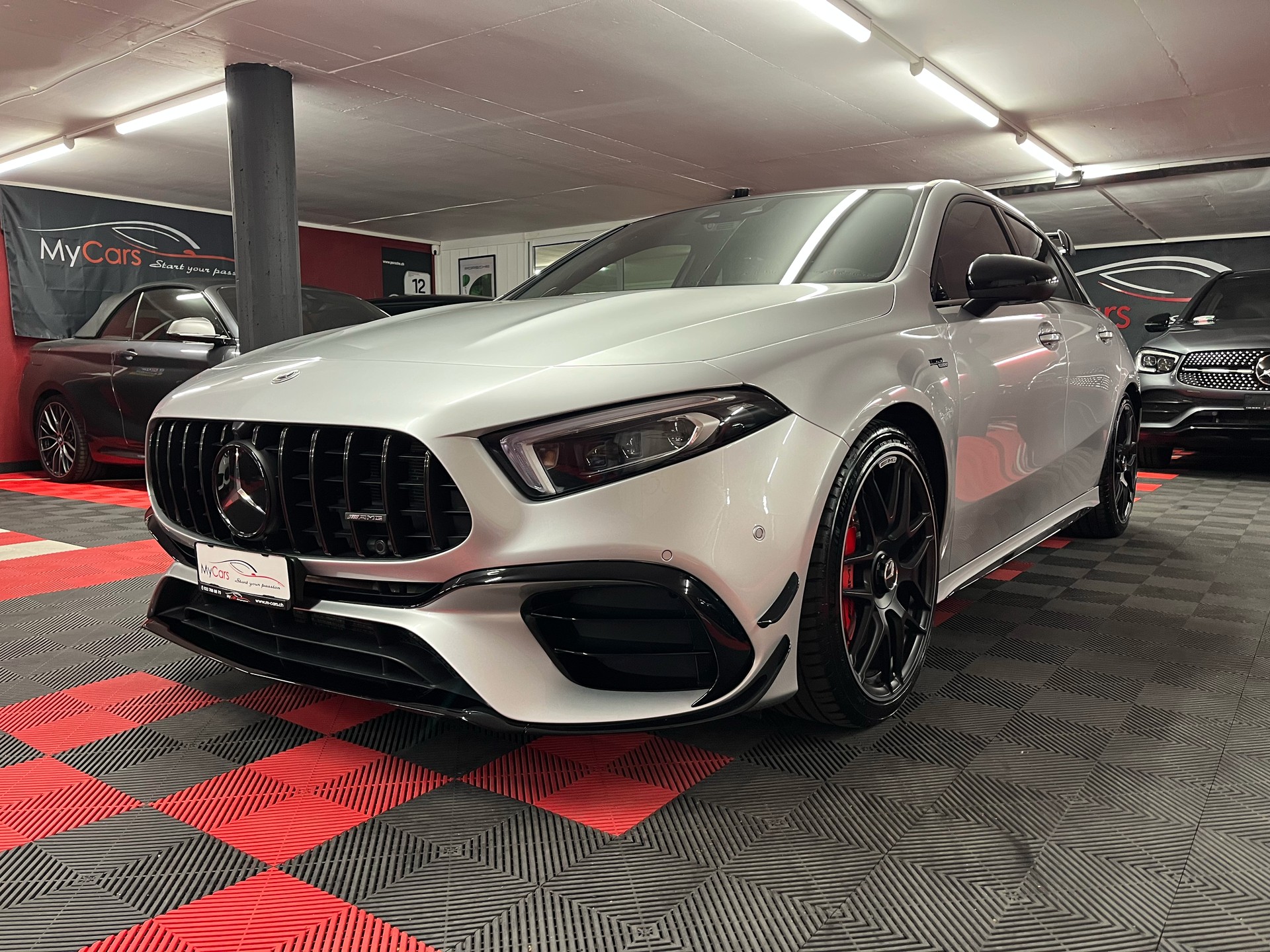 MERCEDES-BENZ A 45 S AMG 4Matic+ Speedshift-image-2