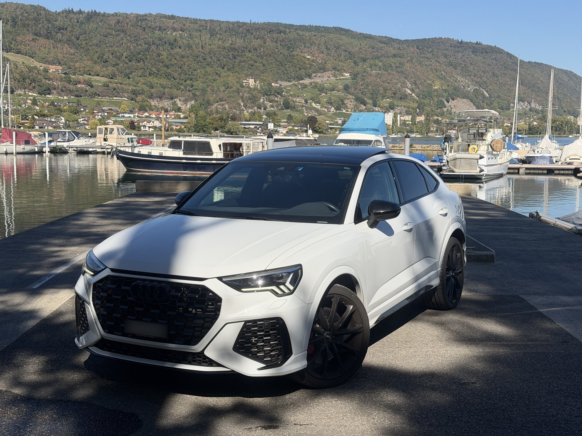 AUDI RSQ3 Sportback-image-4