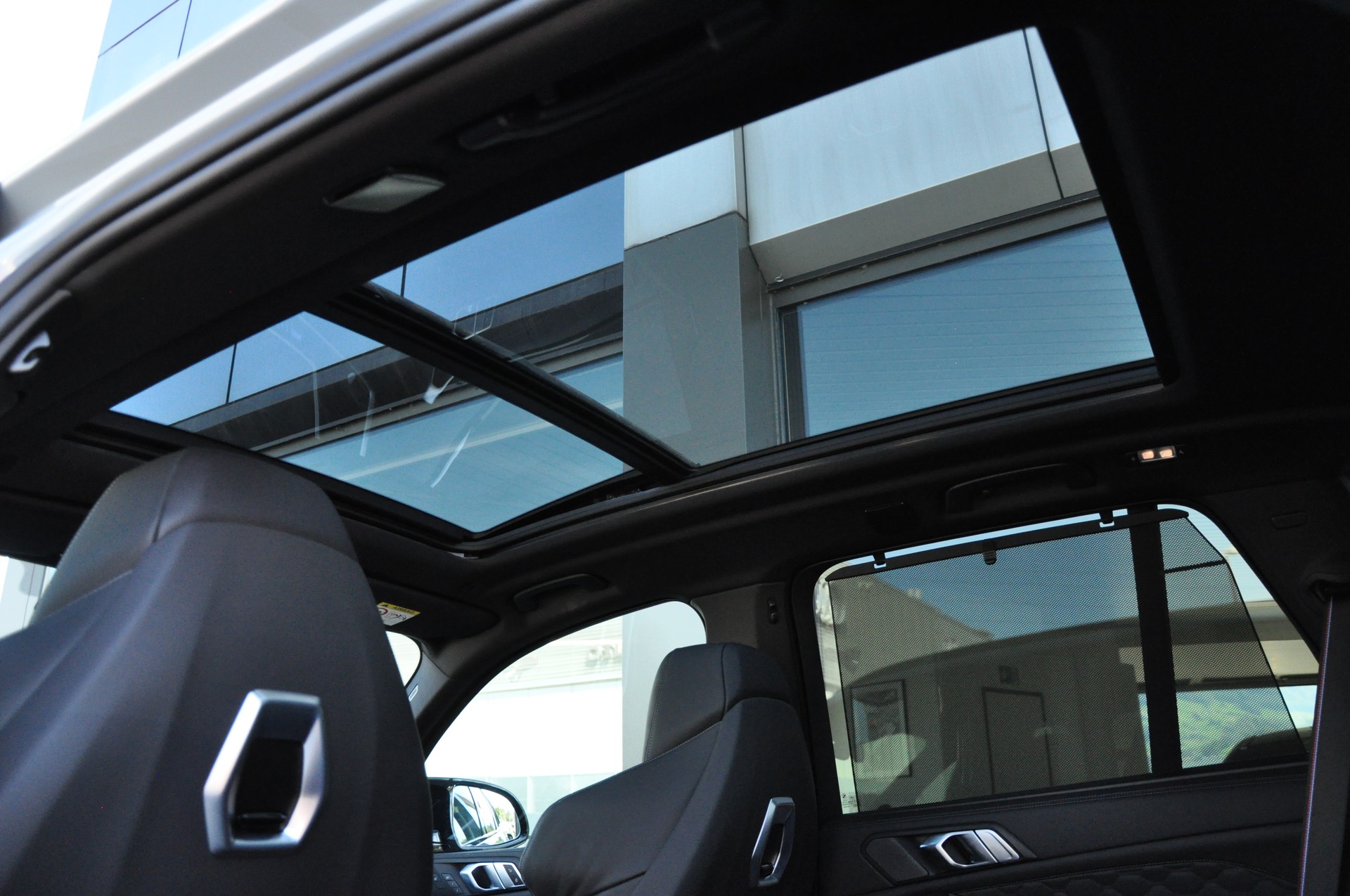 BMW X6 xDrive 48V 40d Steptronic M Sport-image-24