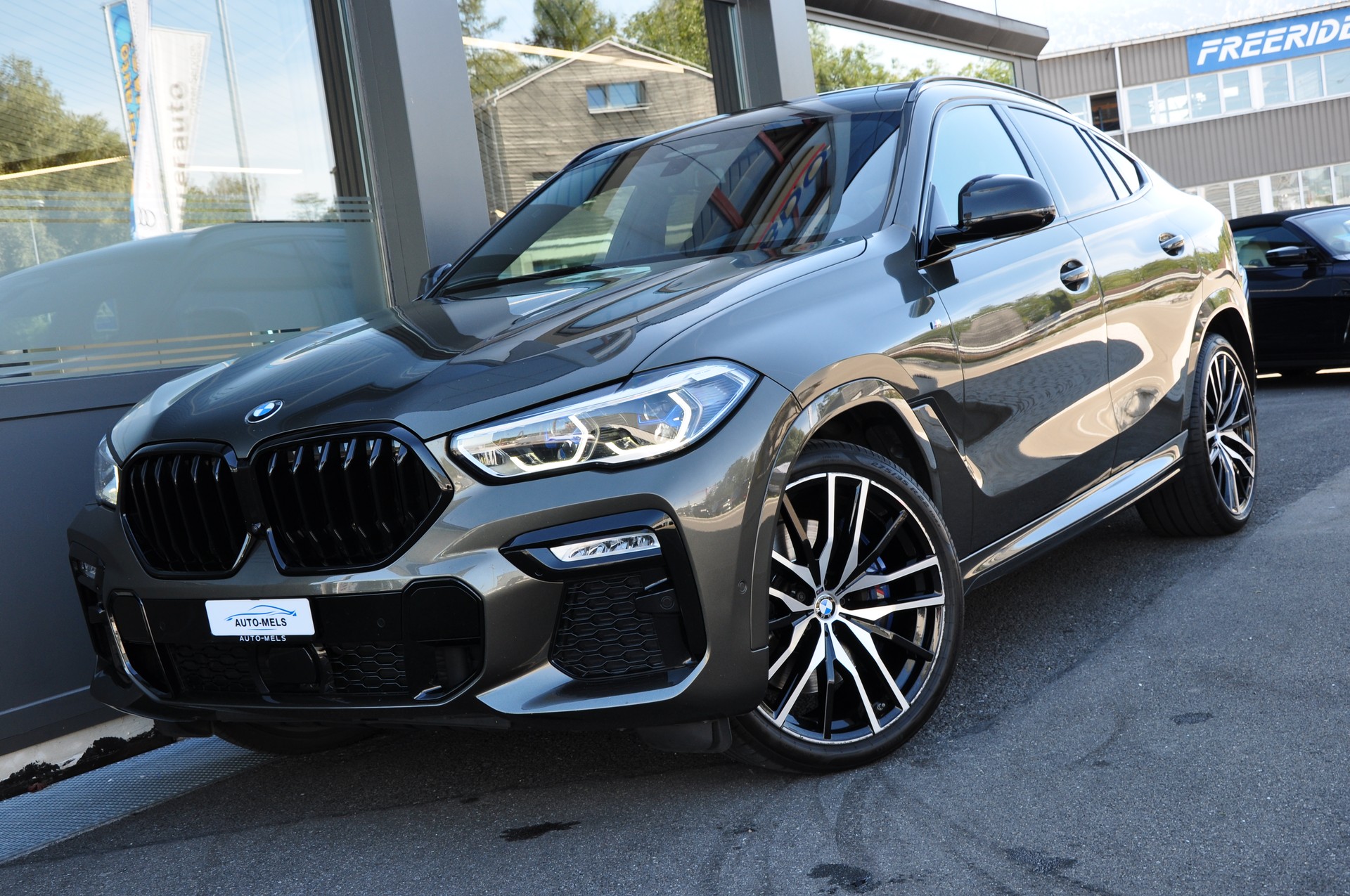 BMW X6 xDrive 48V 40d Steptronic M Sport-image-2