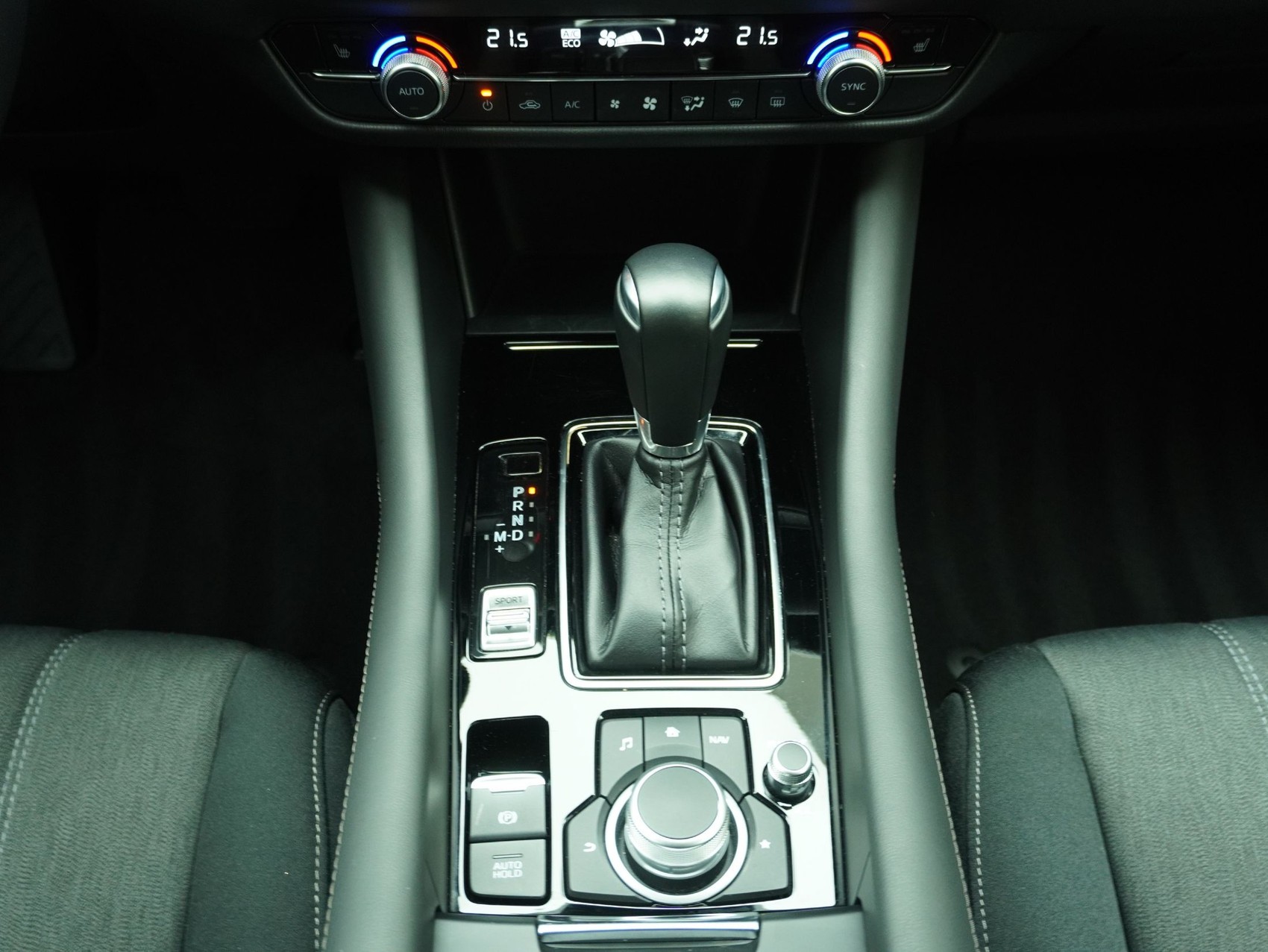 MAZDA 6 Sport Wagon 2.0 Center-Line-image-11
