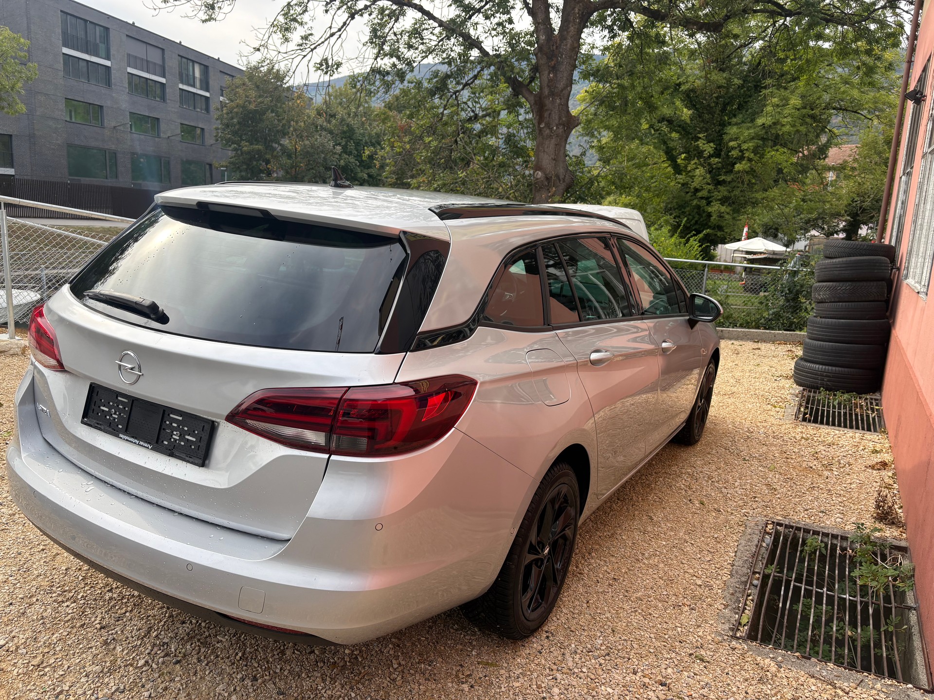 OPEL Astra Sports Tourer 1.5 CDTi Elegance-image-2