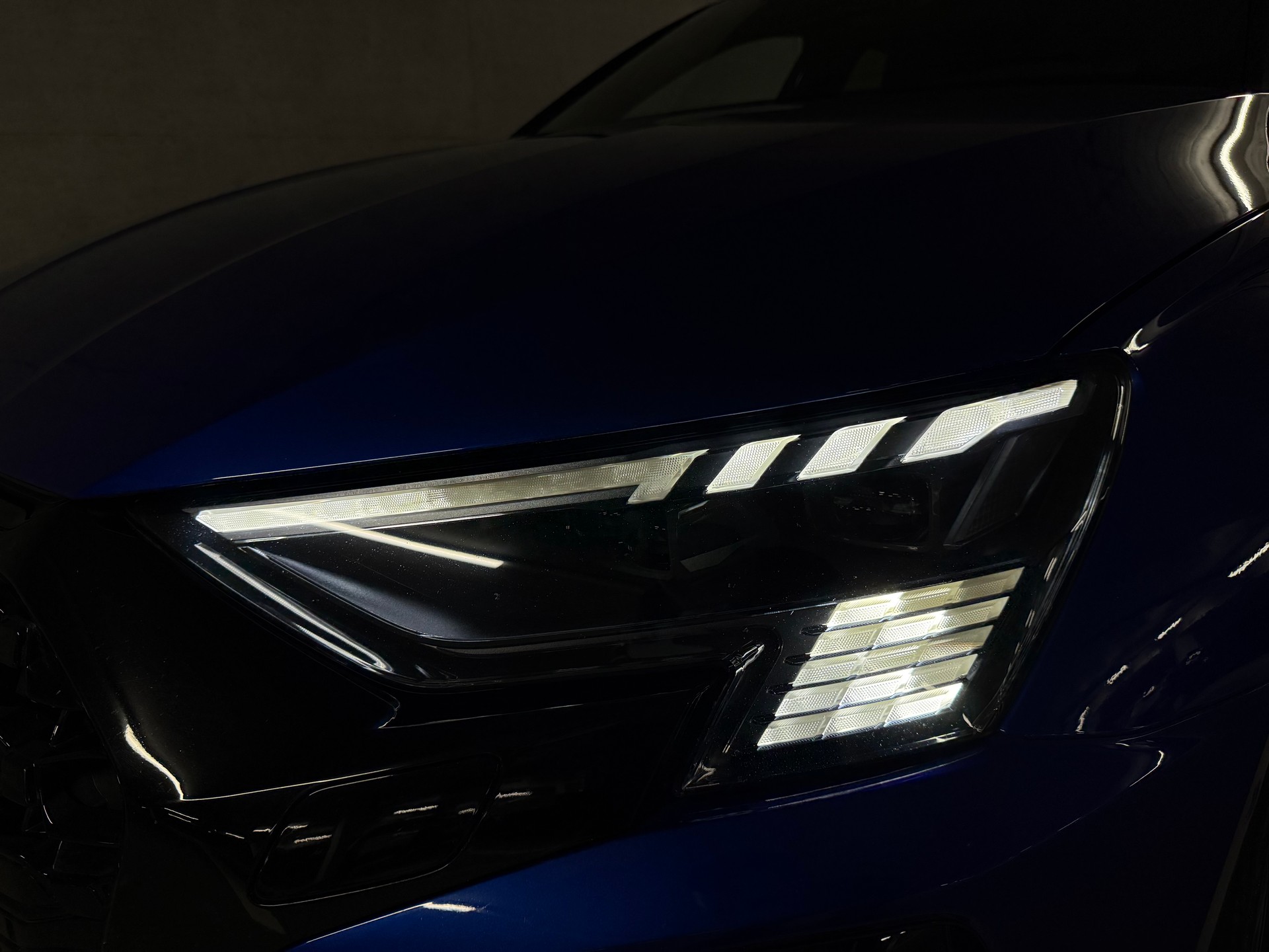 AUDI RS3 Sportback 2.5 TFSI quattro S-Tronic-image-7