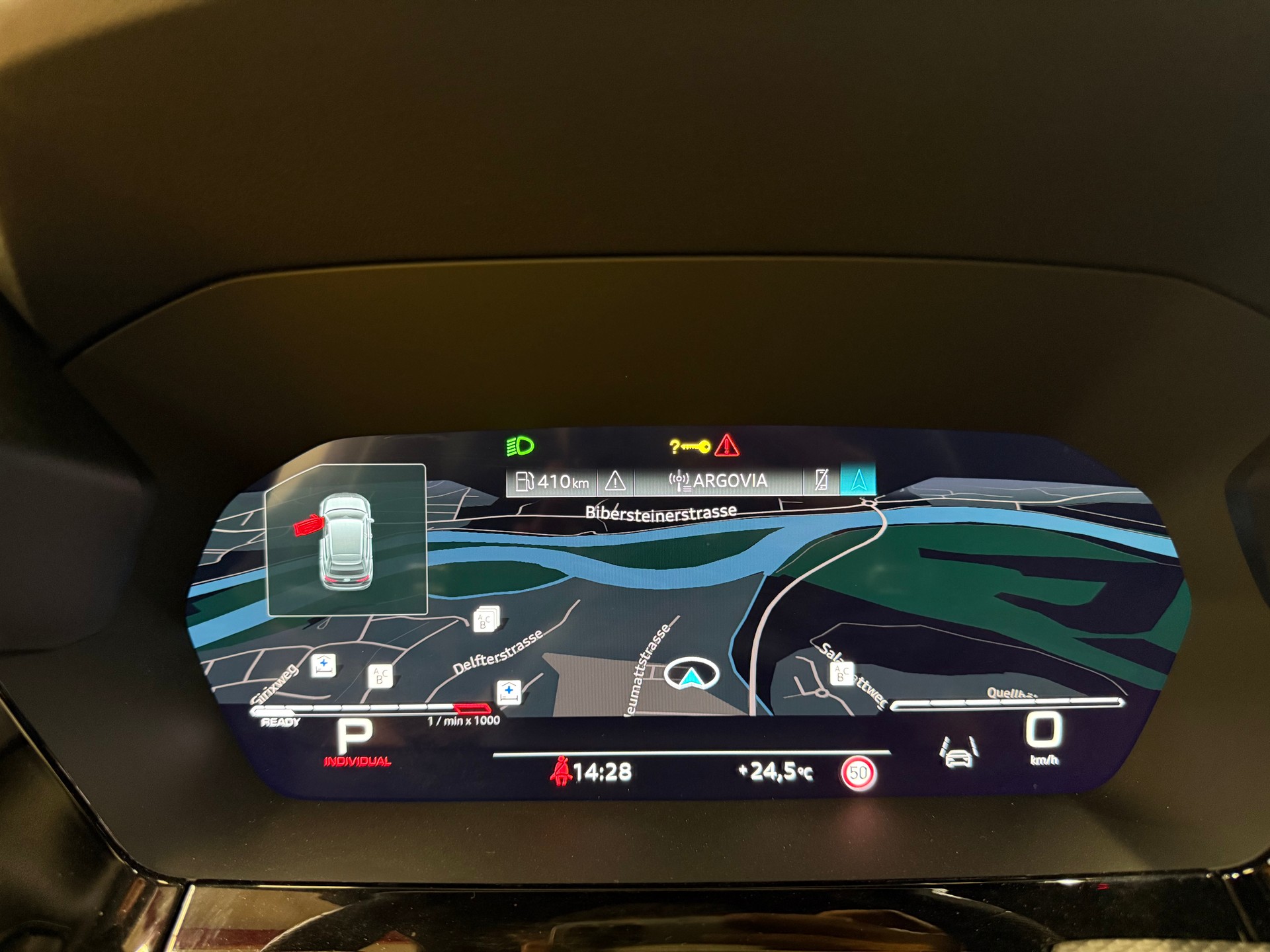 AUDI RS3 Sportback 2.5 TFSI quattro S-Tronic-image-25