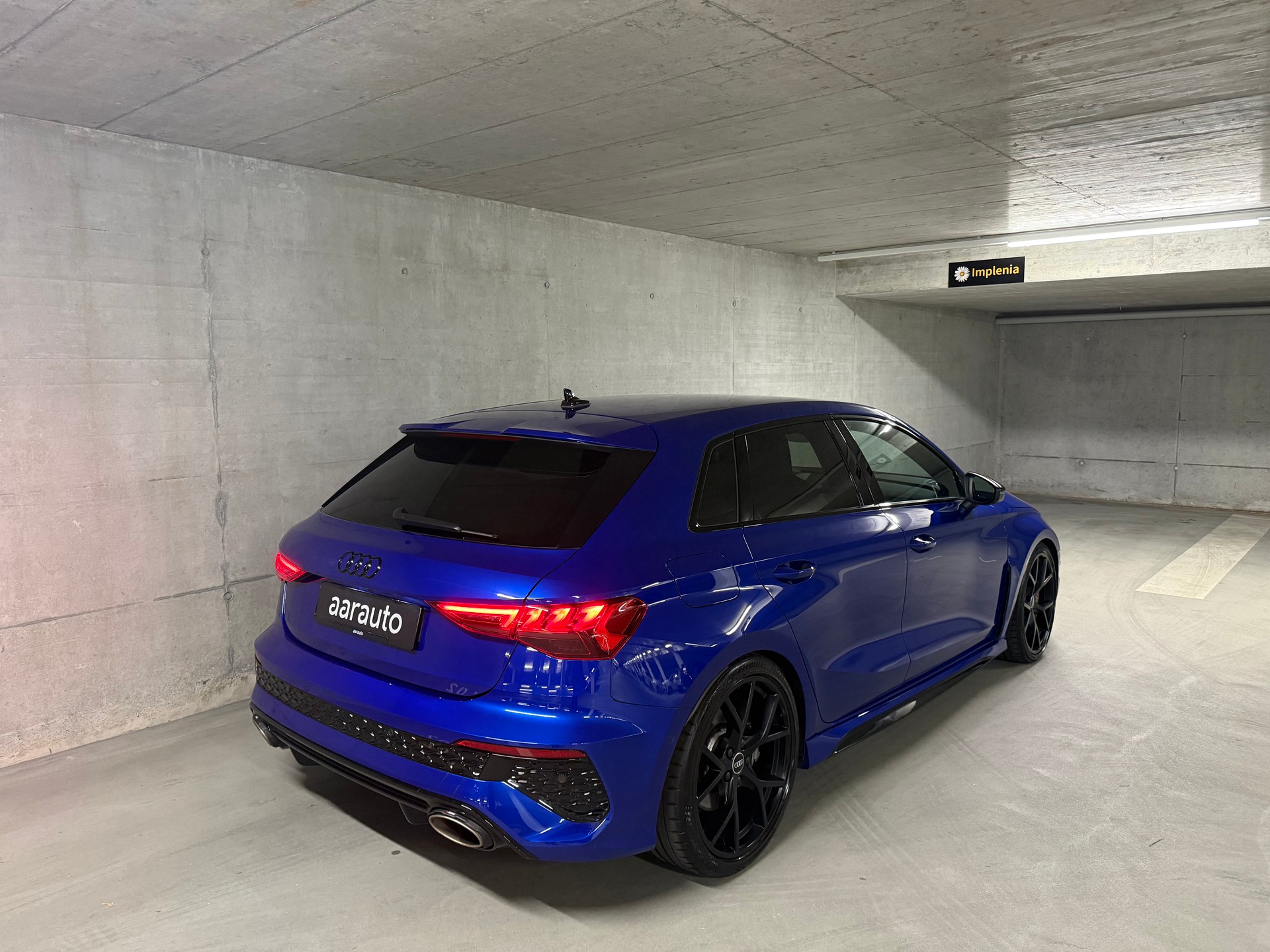 AUDI RS3 Sportback 2.5 TFSI quattro S-Tronic-image-4