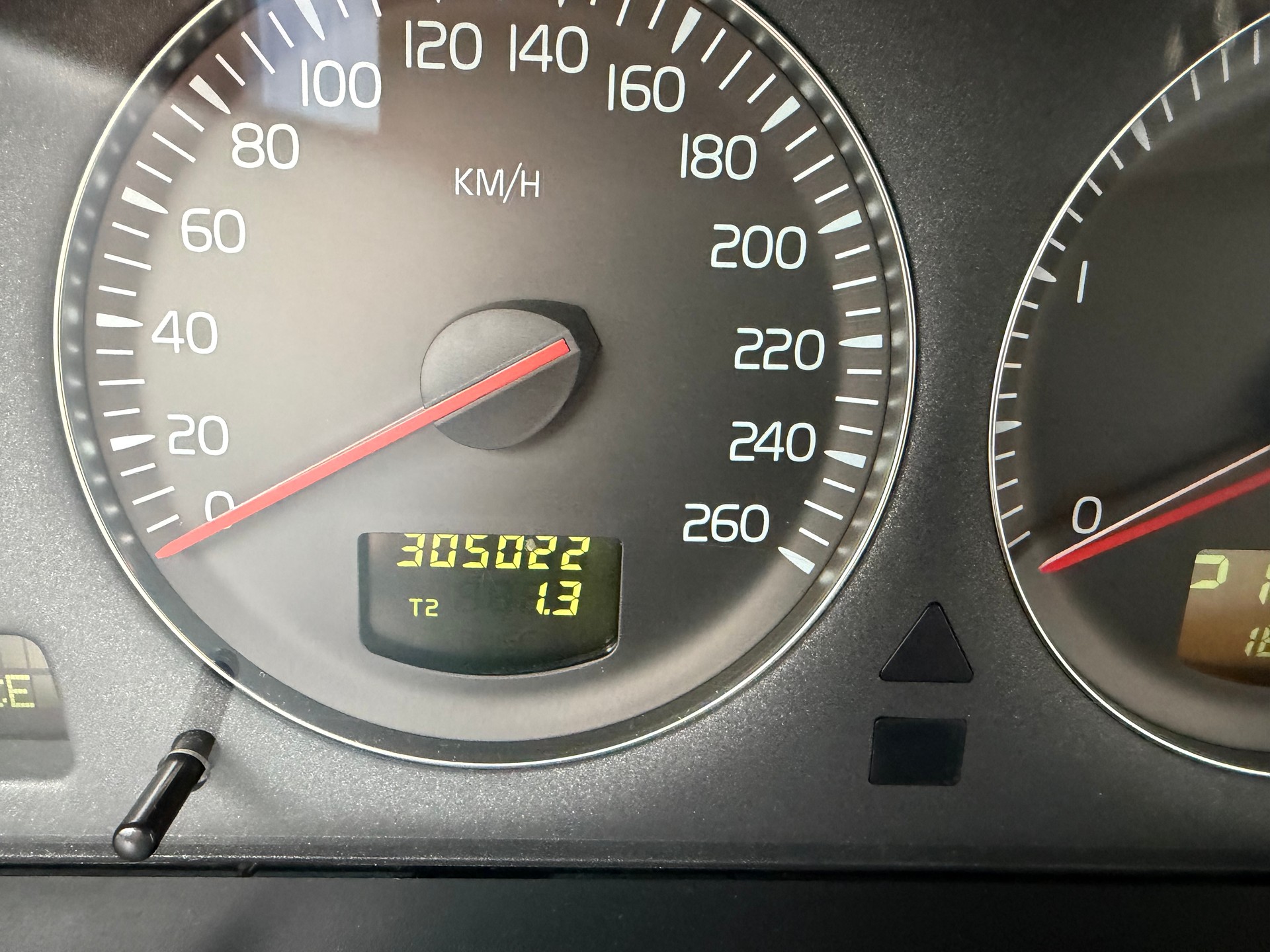 VOLVO XC70 D5 AWD Geartronic-image-34