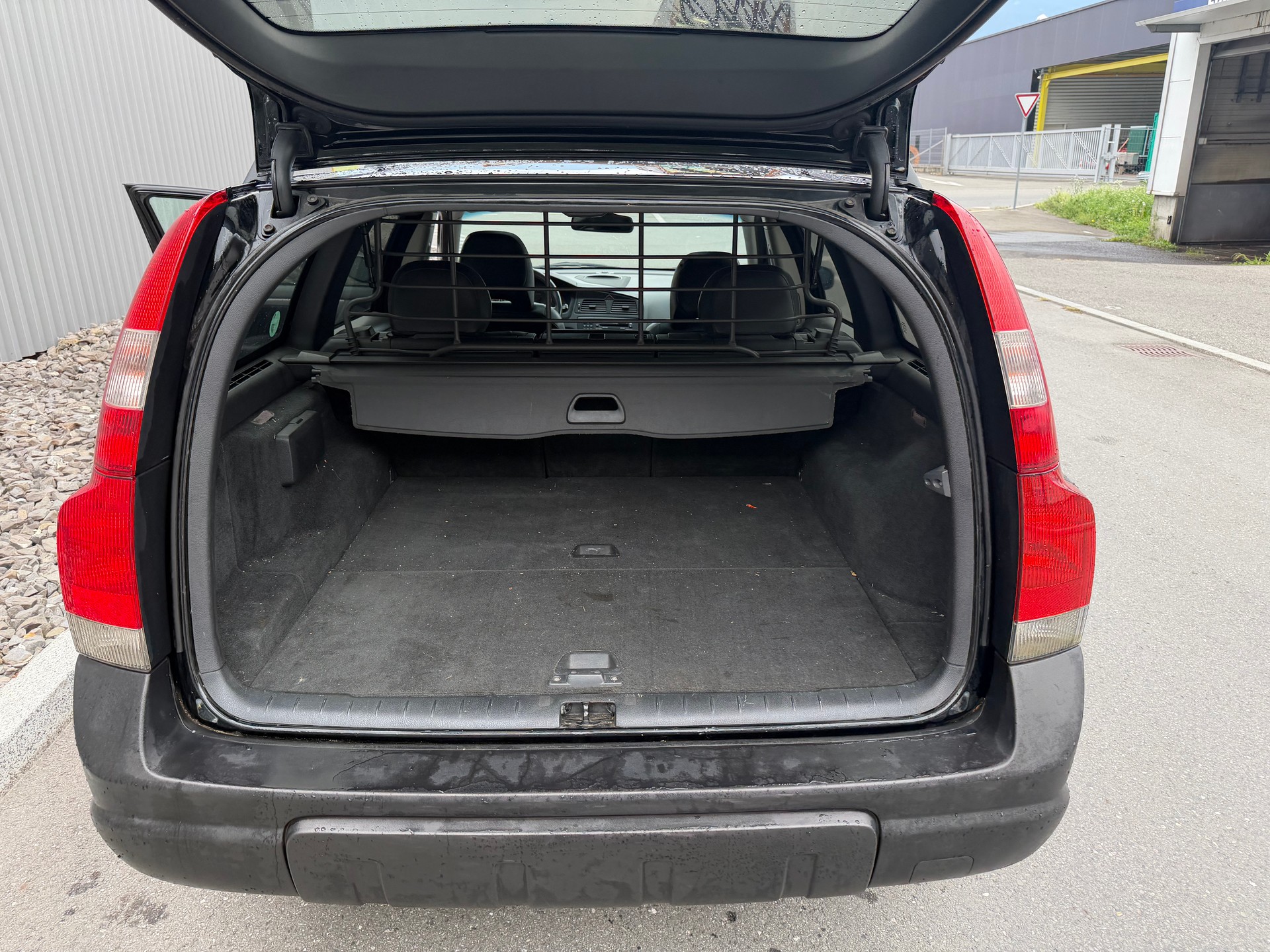 VOLVO XC70 D5 AWD Geartronic-image-25