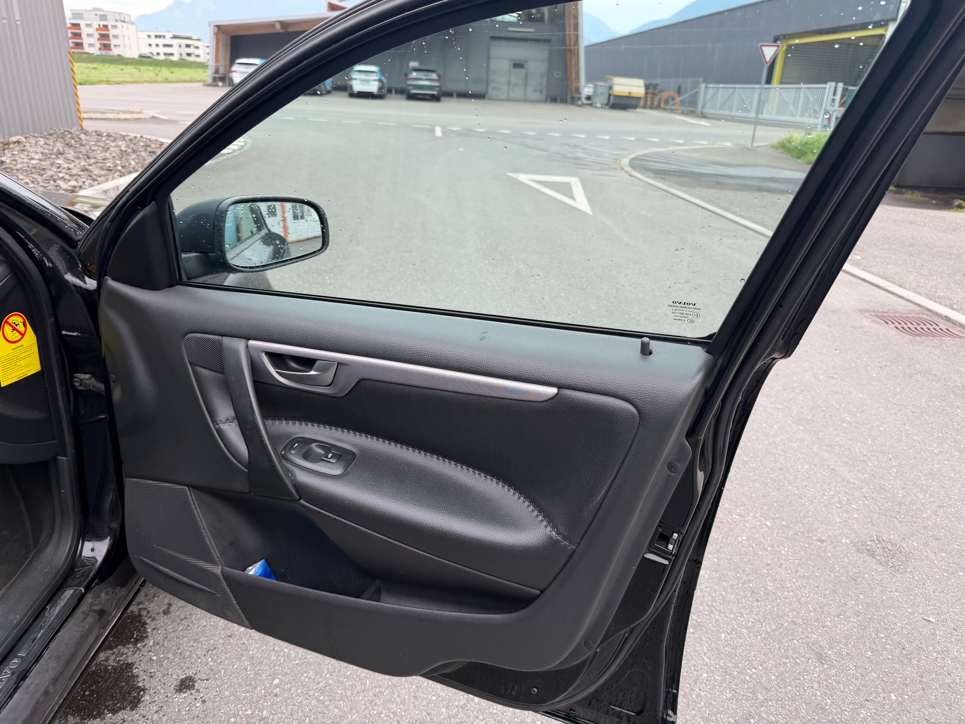 VOLVO XC70 D5 AWD Geartronic-image-21