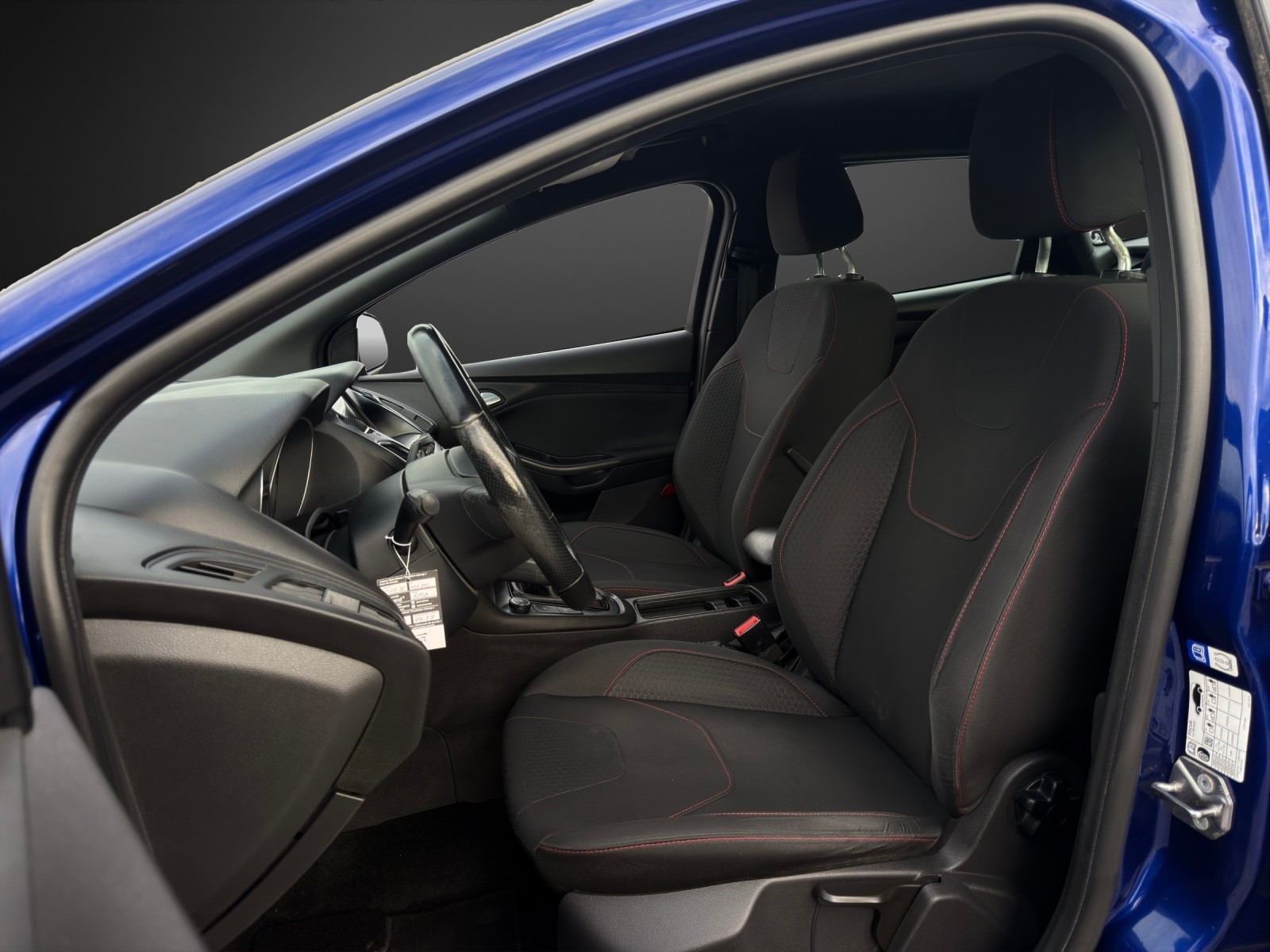 FORD Focus 1.0 SCTi ST Line-image-6