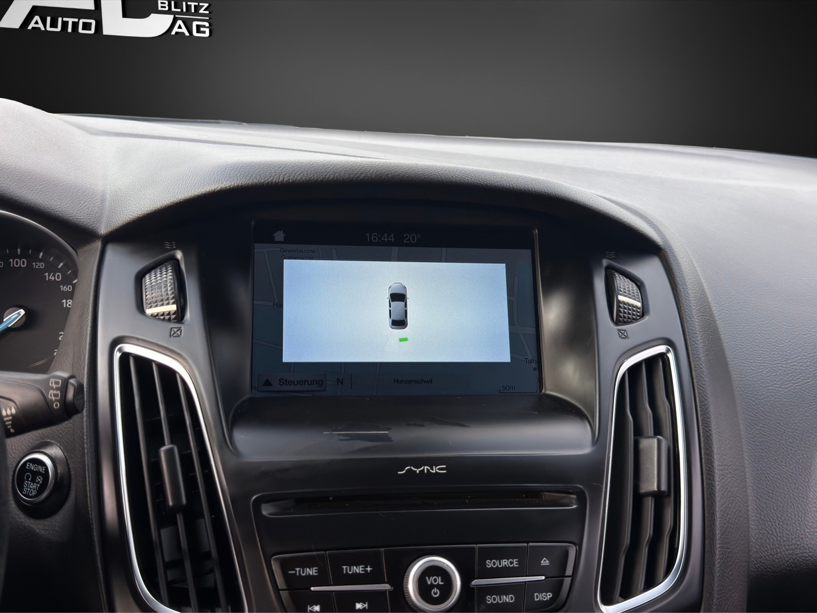FORD Focus 1.0 SCTi ST Line-image-11