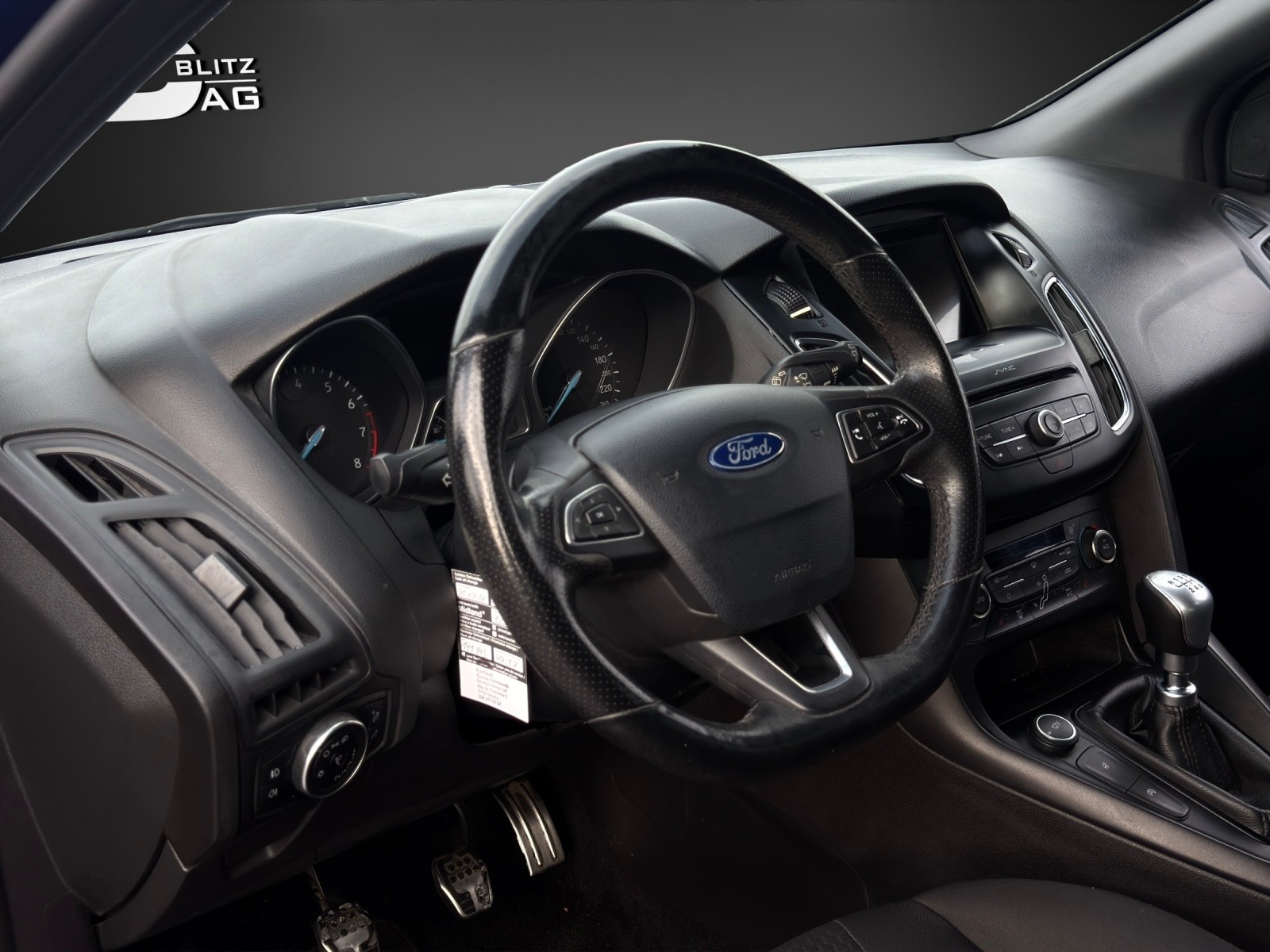 FORD Focus 1.0 SCTi ST Line-image-7