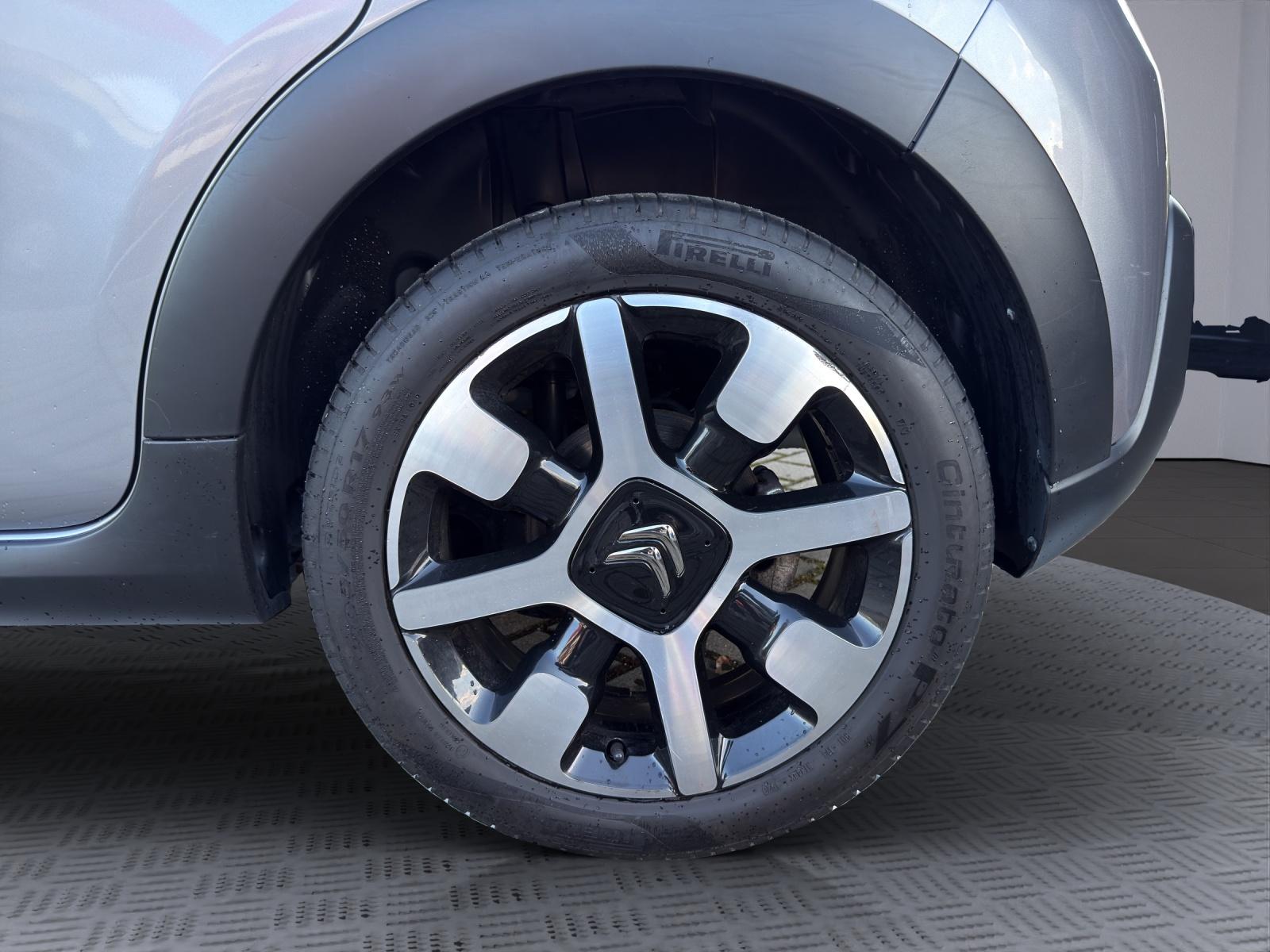 CITROEN Citroën C3 1.2 PureTech Swiss Edition-image-11