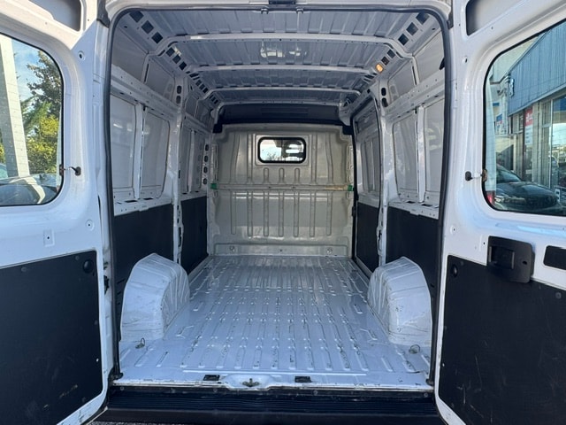 PEUGEOT Boxer 2.2 HDI 335 Premium L2H2-image-4