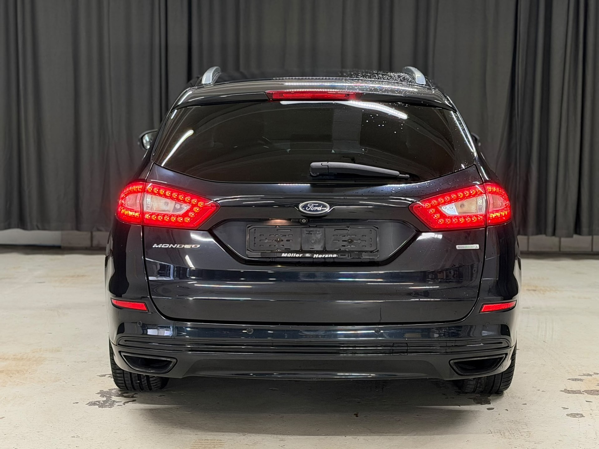 FORD Mondeo 2.0 EcoBoost SCTi Titanium Automatic-image-5