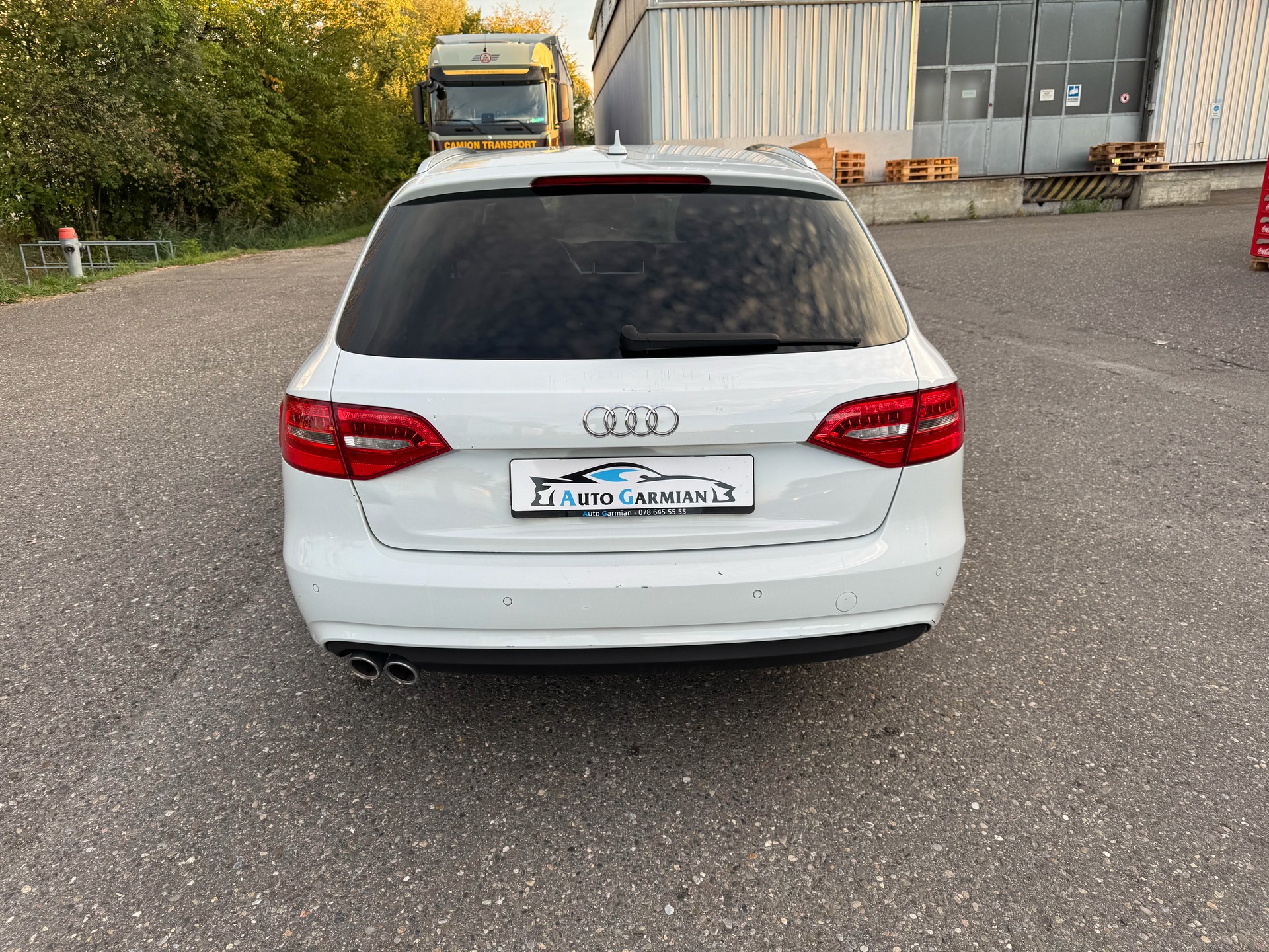 AUDI A4 Avant 2.0 TDI Attraction multitronic-image-3