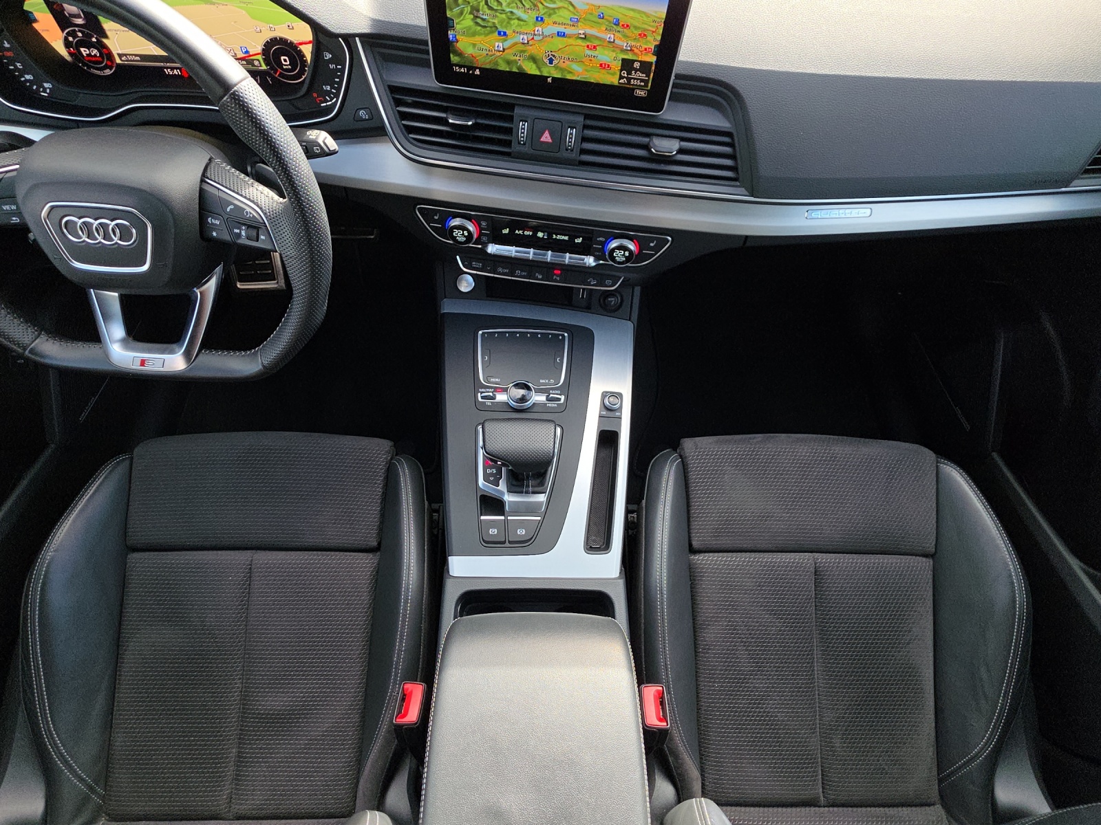 AUDI Q5 2.0 TDI sport quattro S-tronic-image-11