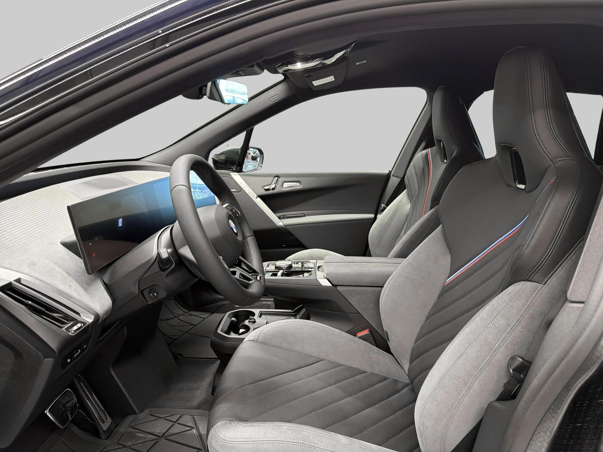 BMW iX xDrive60 M Sport Pro-image-6