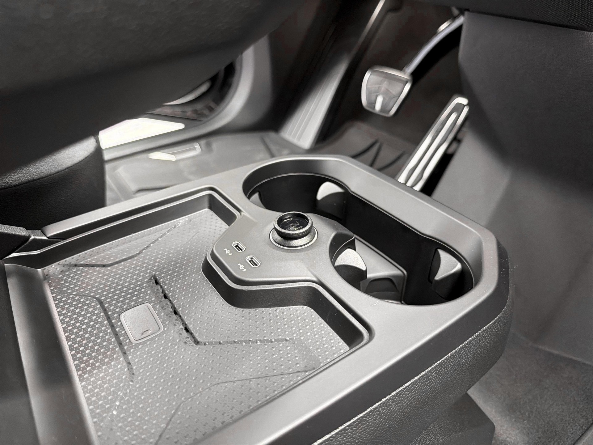 BMW iX xDrive60 M Sport Pro-image-22