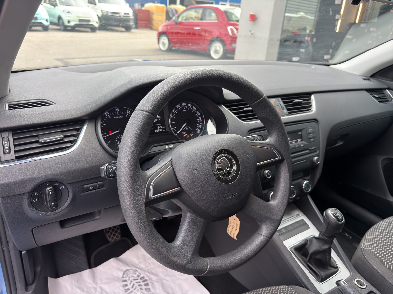 SKODA Octavia Combi 1.4 TSI Ambition-image-21