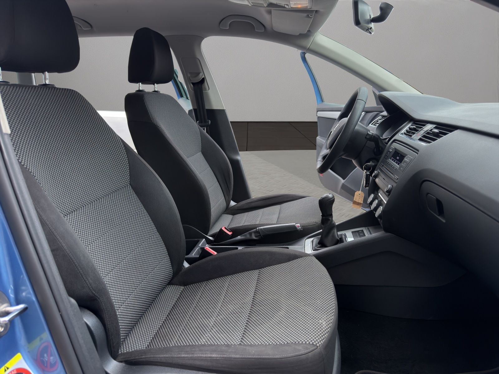 SKODA Octavia Combi 1.4 TSI Ambition-image-16