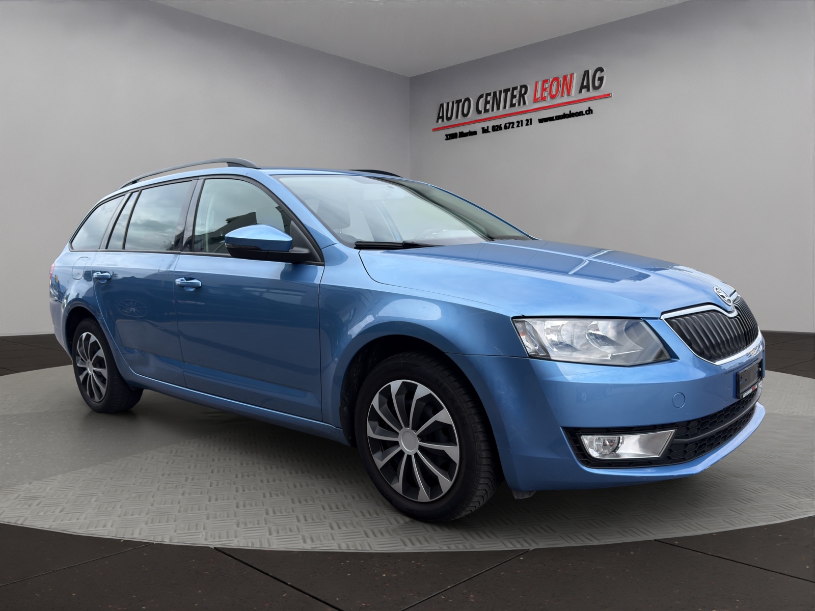 SKODA Octavia Combi 1.4 TSI Ambition-image-7