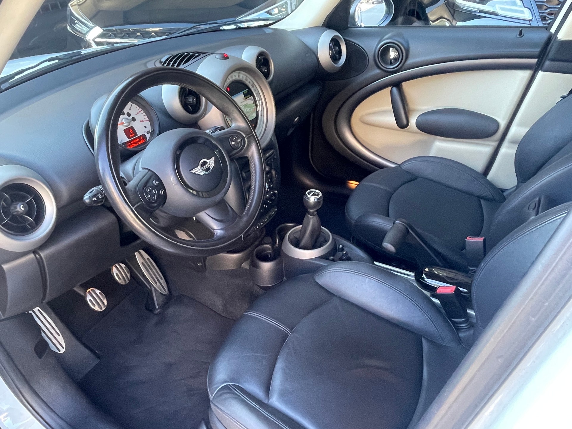 MINI Countryman Cooper S ALL4-image-2