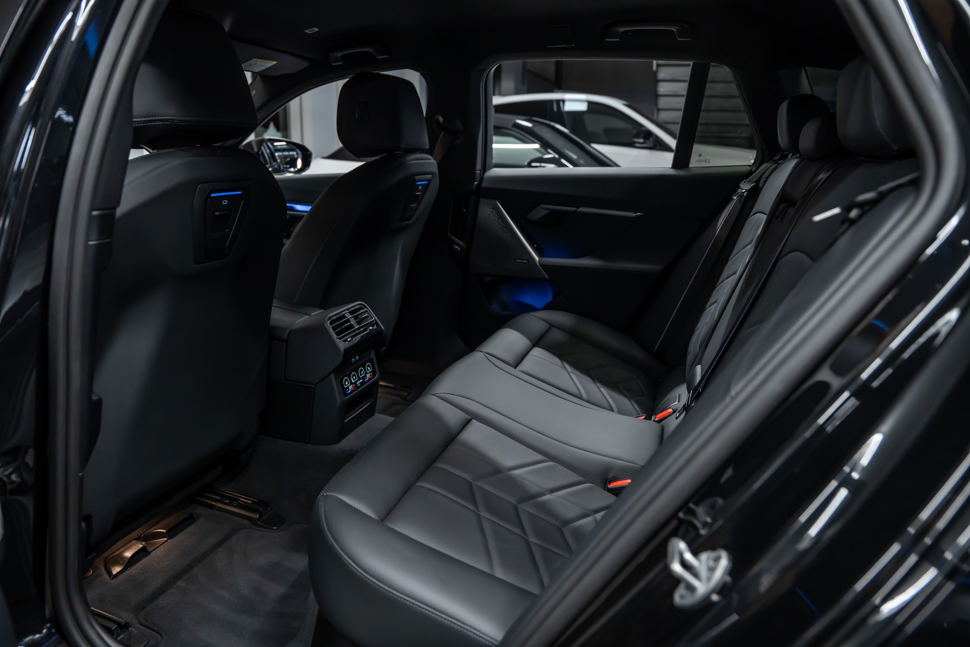 BMW 540d xDrive 48V Touring M Sport Pro Steptronic *Iconic Glow*Panorama*Carbon*AHK*-image-14