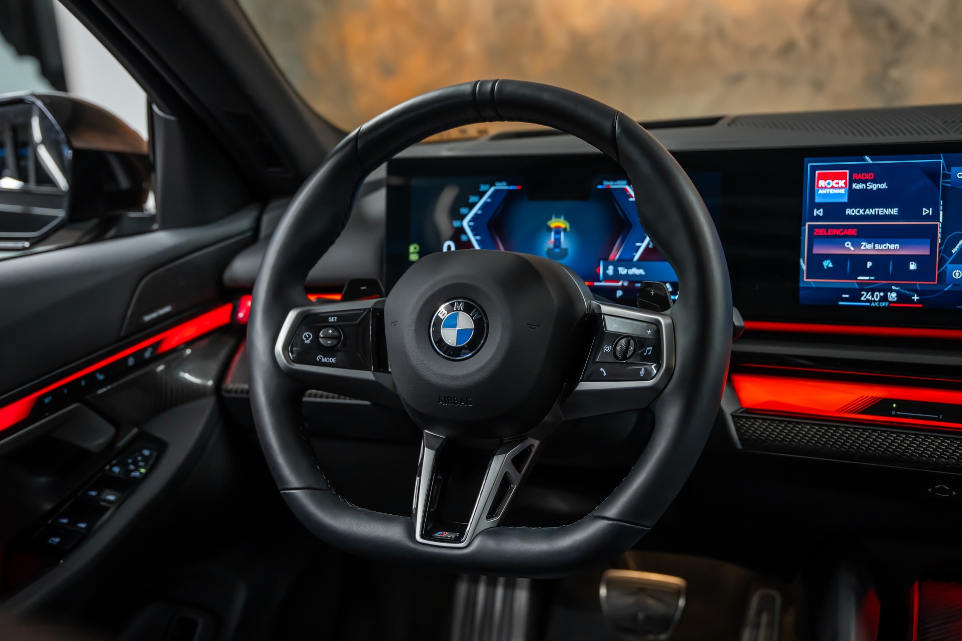 BMW 540d xDrive 48V Touring M Sport Pro Steptronic *Iconic Glow*Panorama*Carbon*AHK*-image-18