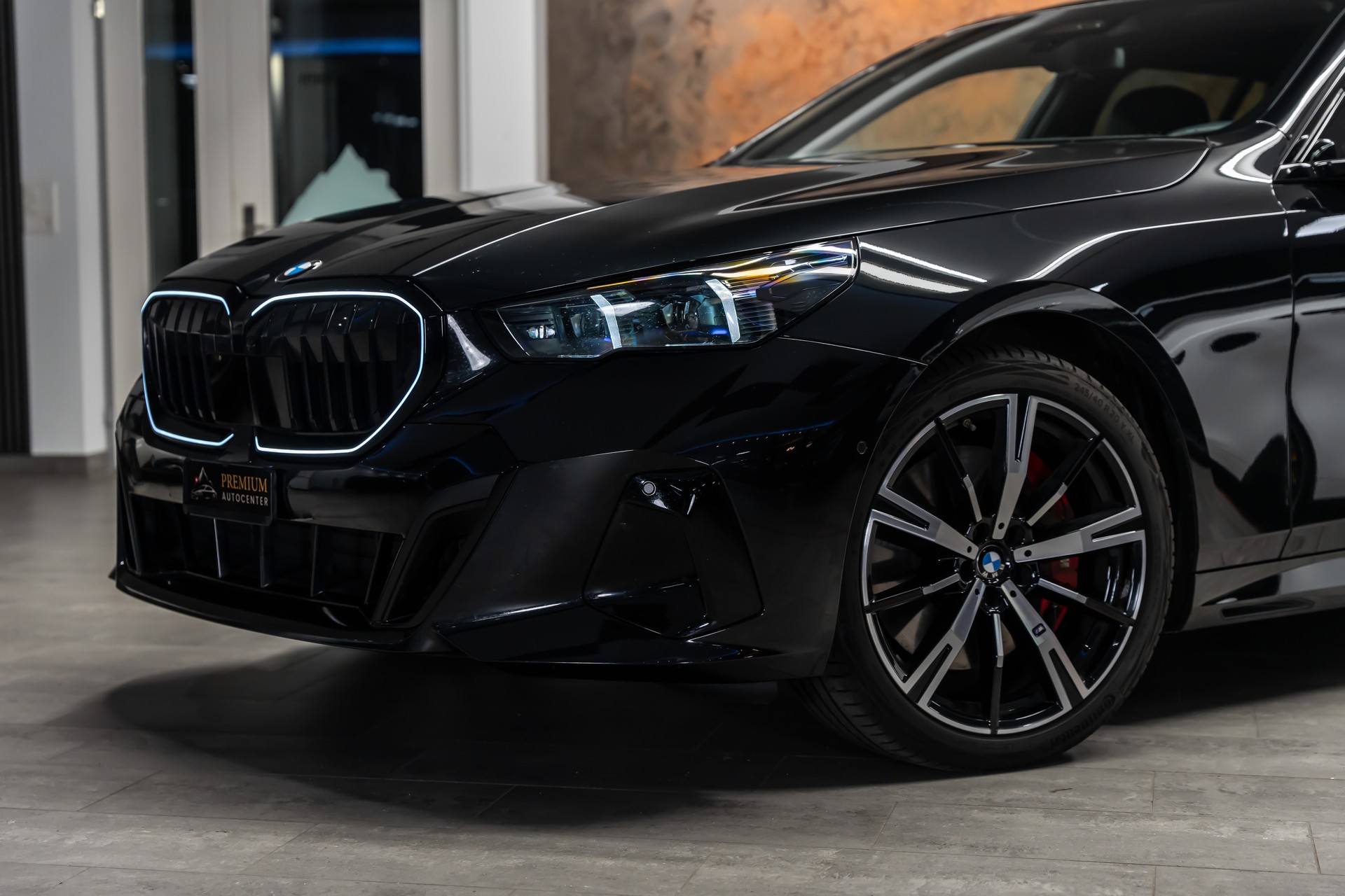 BMW 540d xDrive 48V Touring M Sport Pro Steptronic *Iconic Glow*Panorama*Carbon*AHK*-showroom-element-1