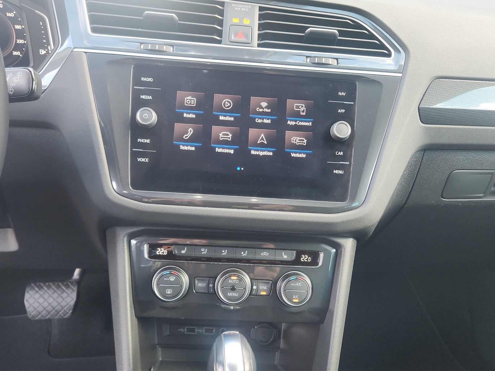 VW Tiguan 2.0 TDI SCR Highline 4Motion DSG-image-11