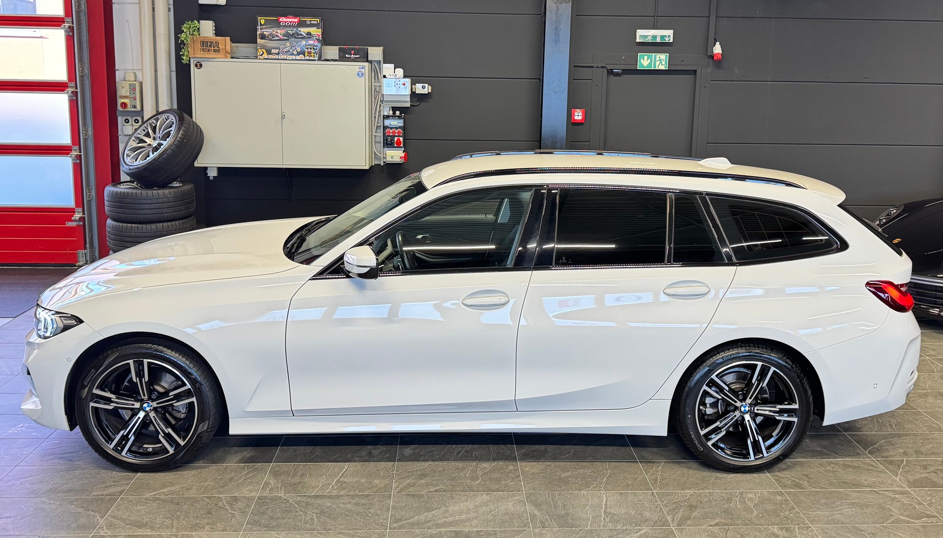 BMW 320d xDrive 48V Touring Steptronic *BMW LIVE COCKPIT*ANHÄNGERKUPPLUNG*-image-5