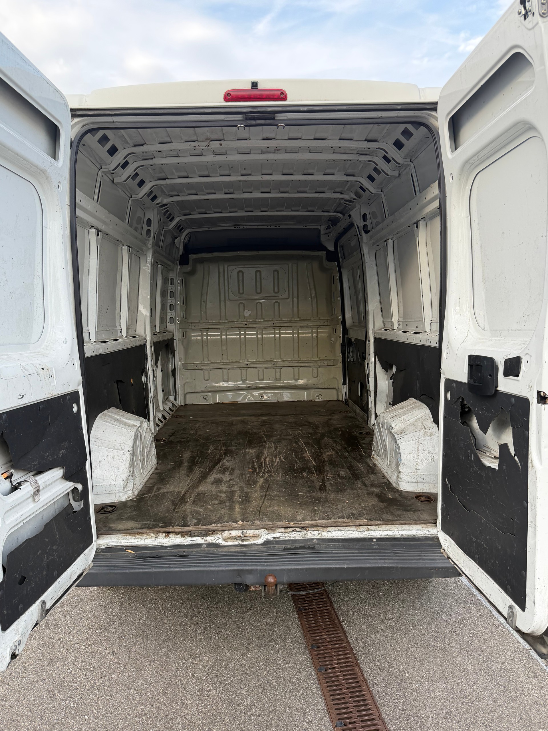 PEUGEOT BOXER-image-6