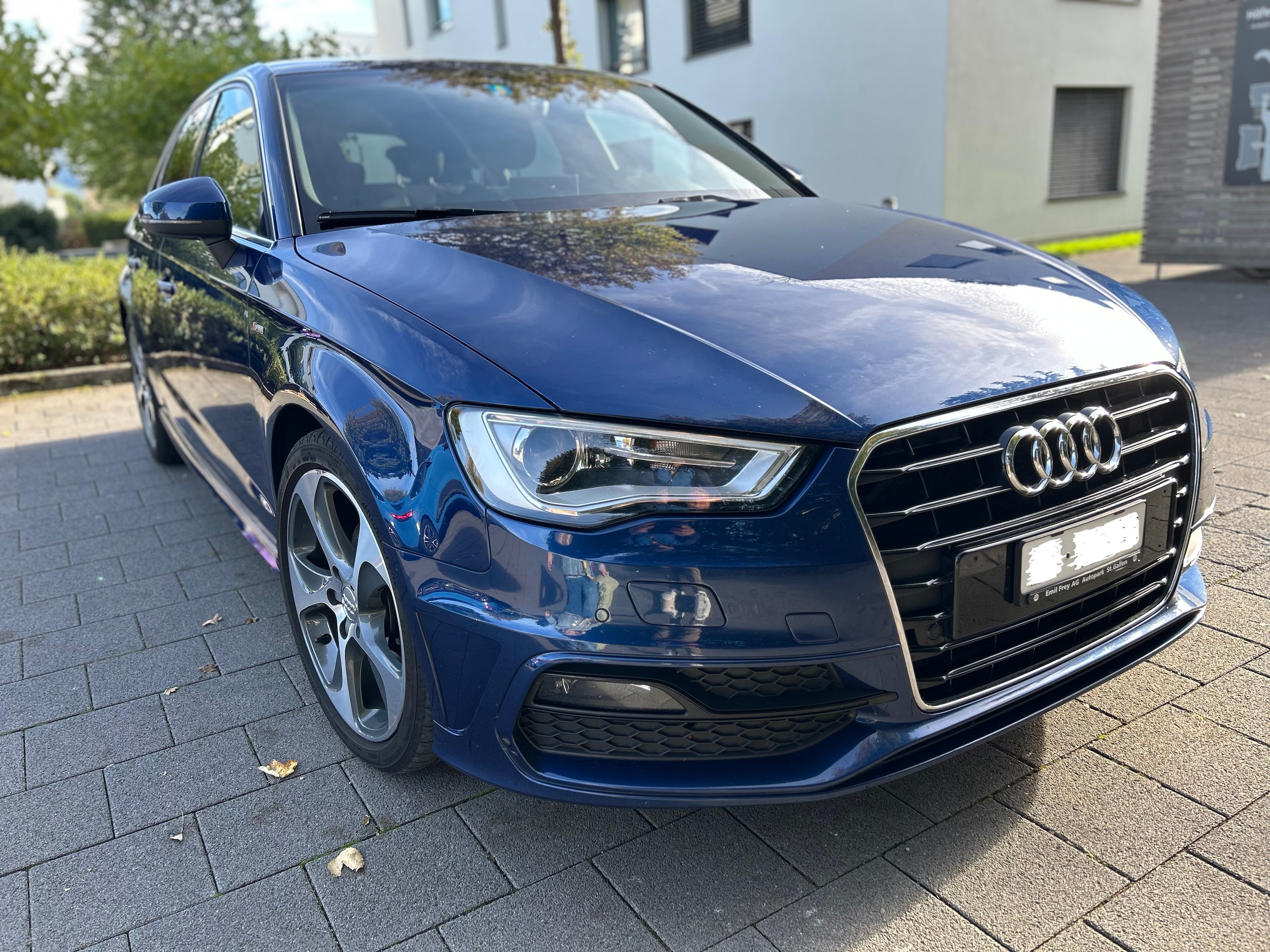 Car photo