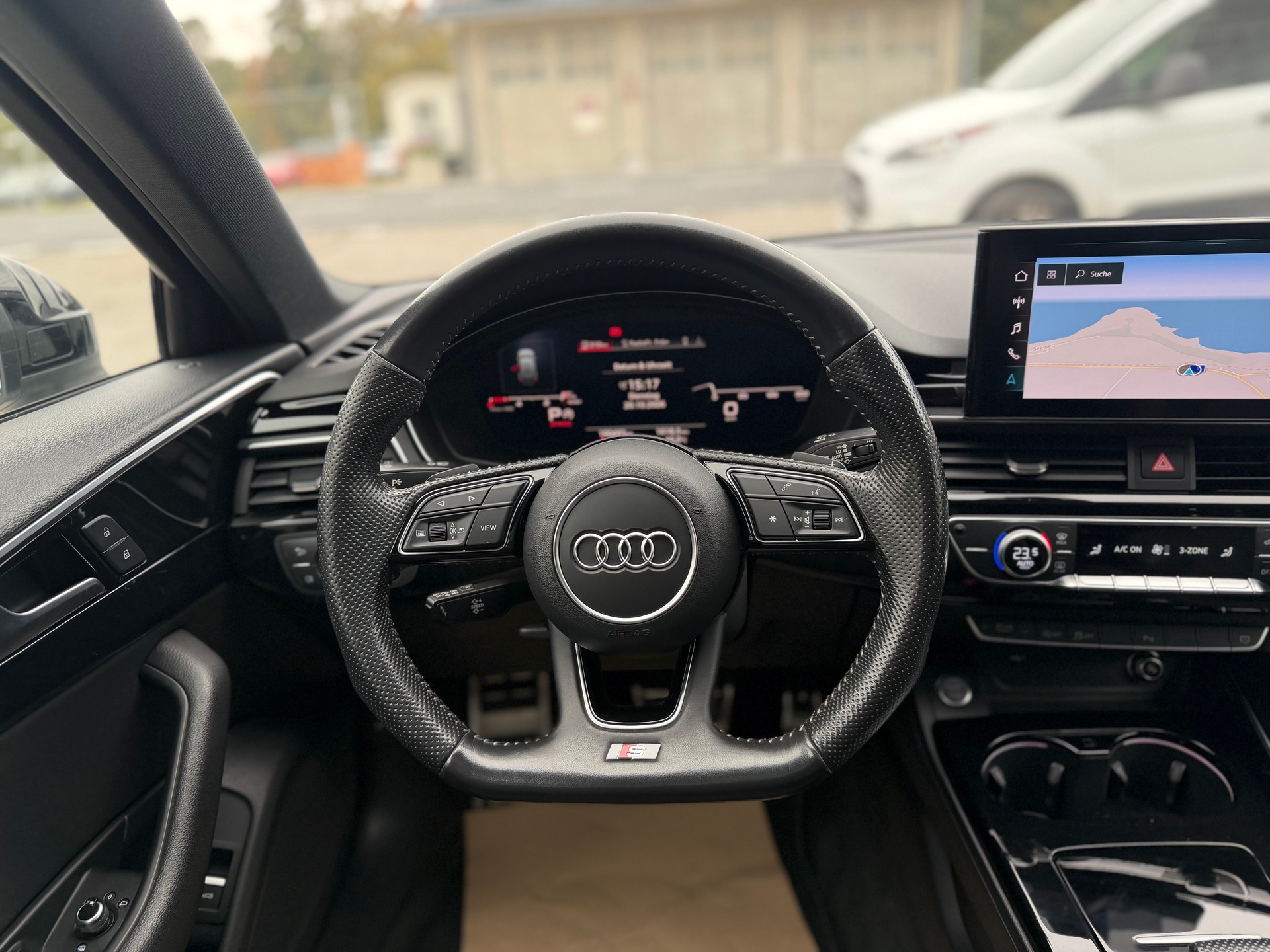 AUDI A4 Avant 40 TDI S line quattro S-tronic-image-17